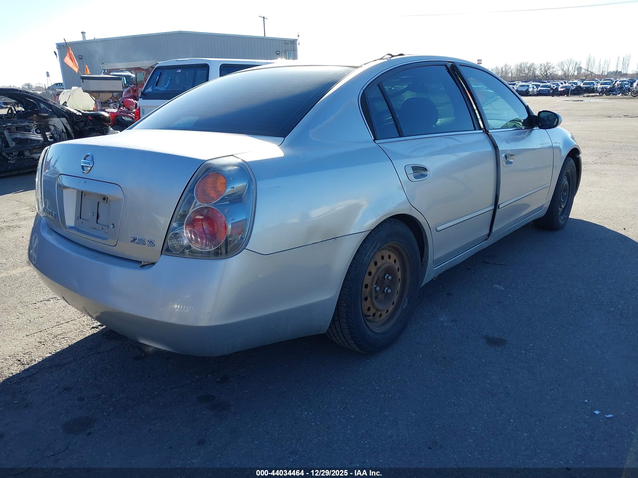 NISSAN ALTIMA image 4