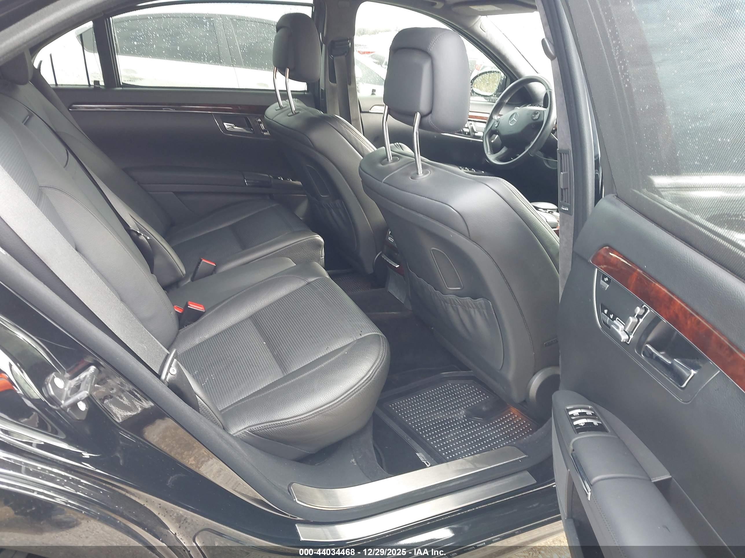 MERCEDES-BENZ S image 8