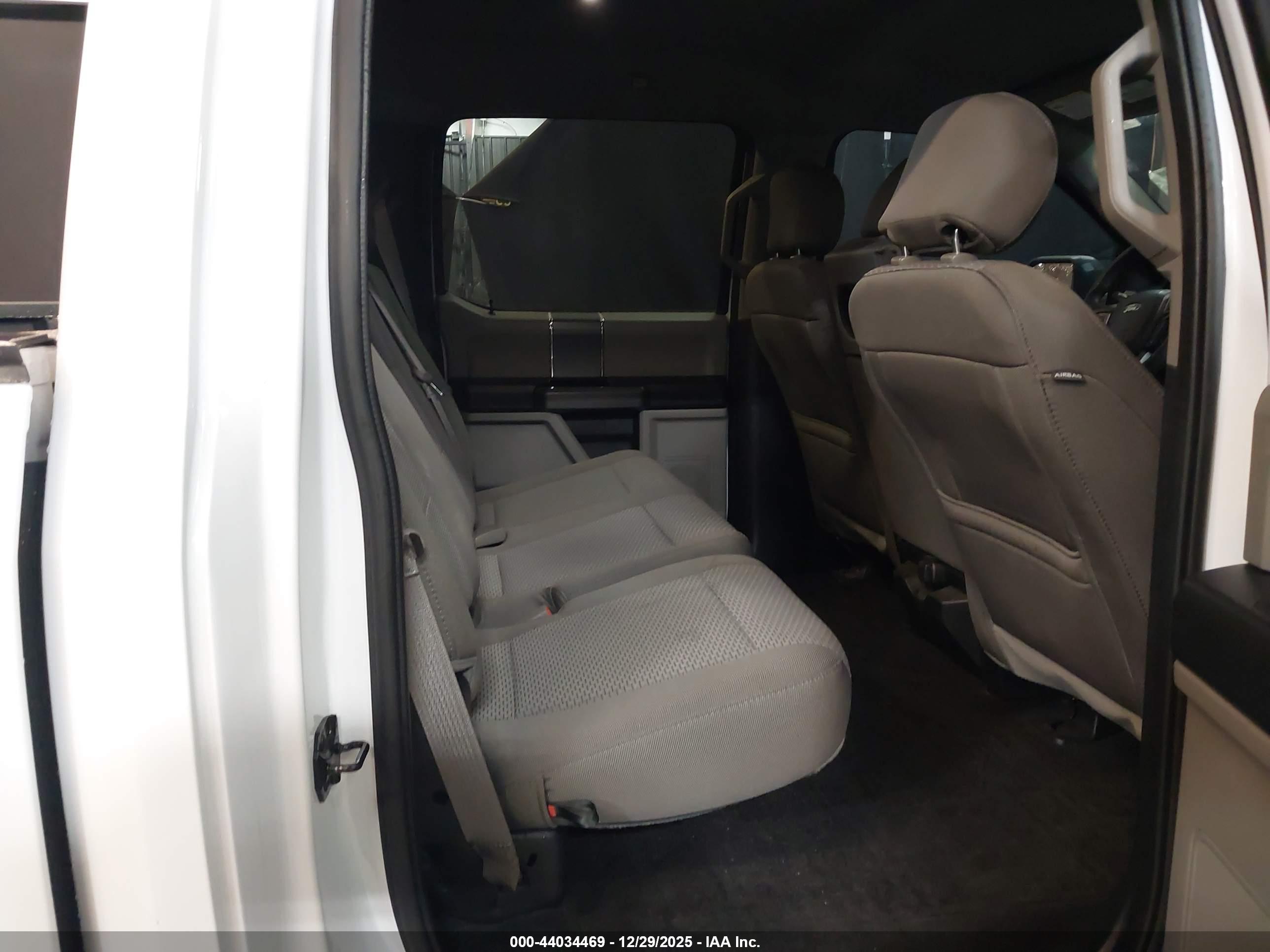 FORD F-150 image 8