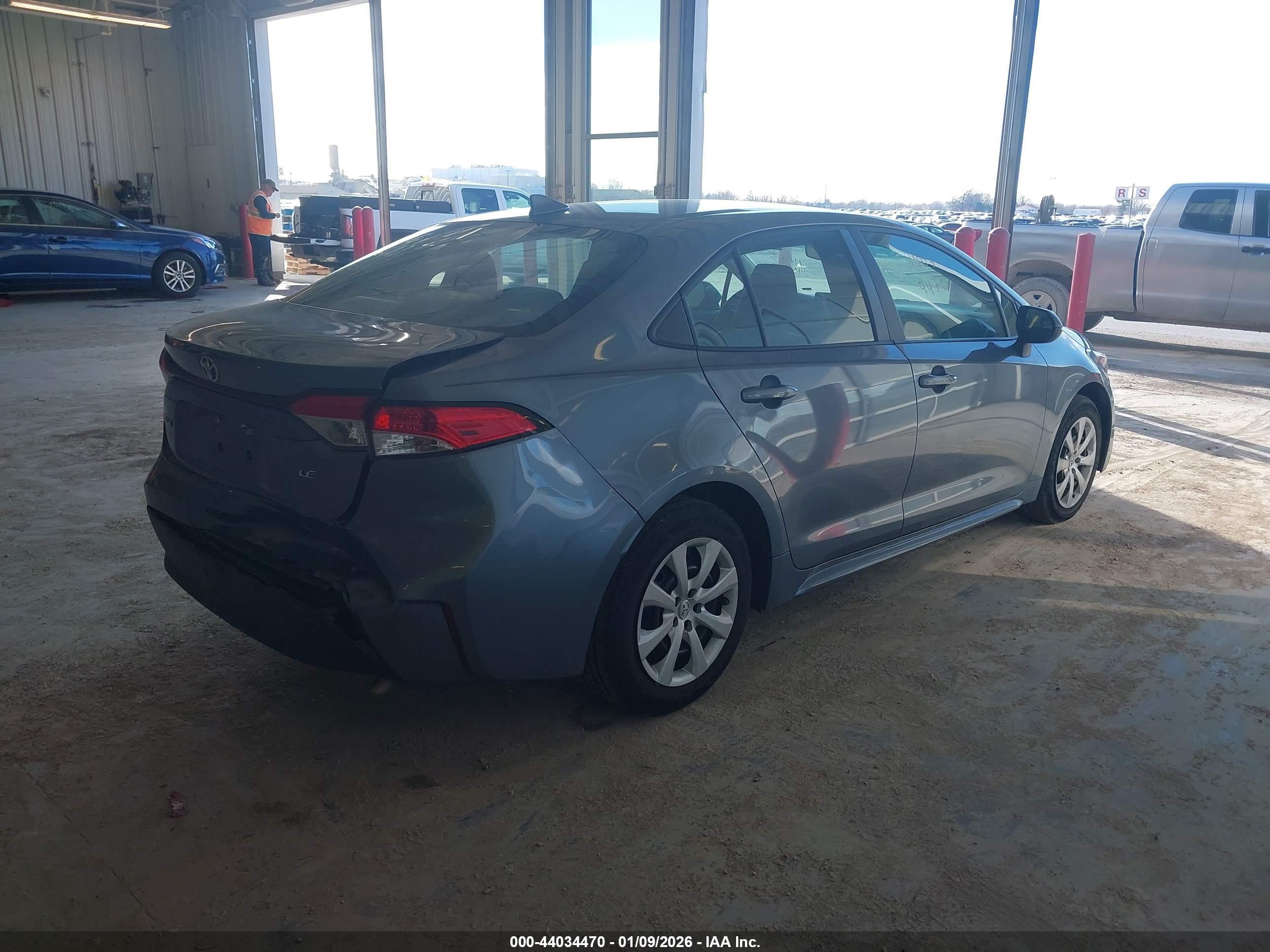 TOYOTA COROLLA image 4