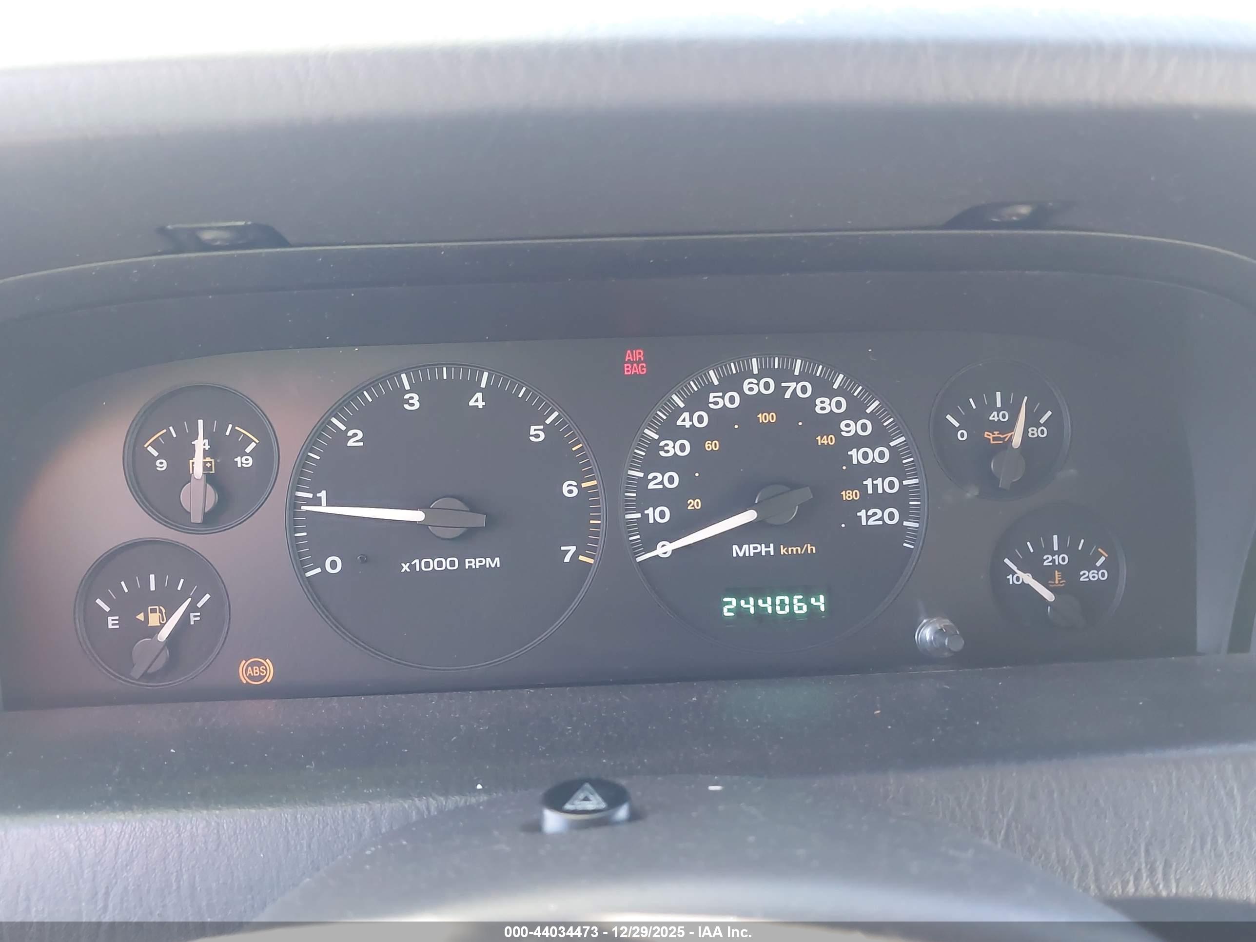 JEEP GRAND image 7