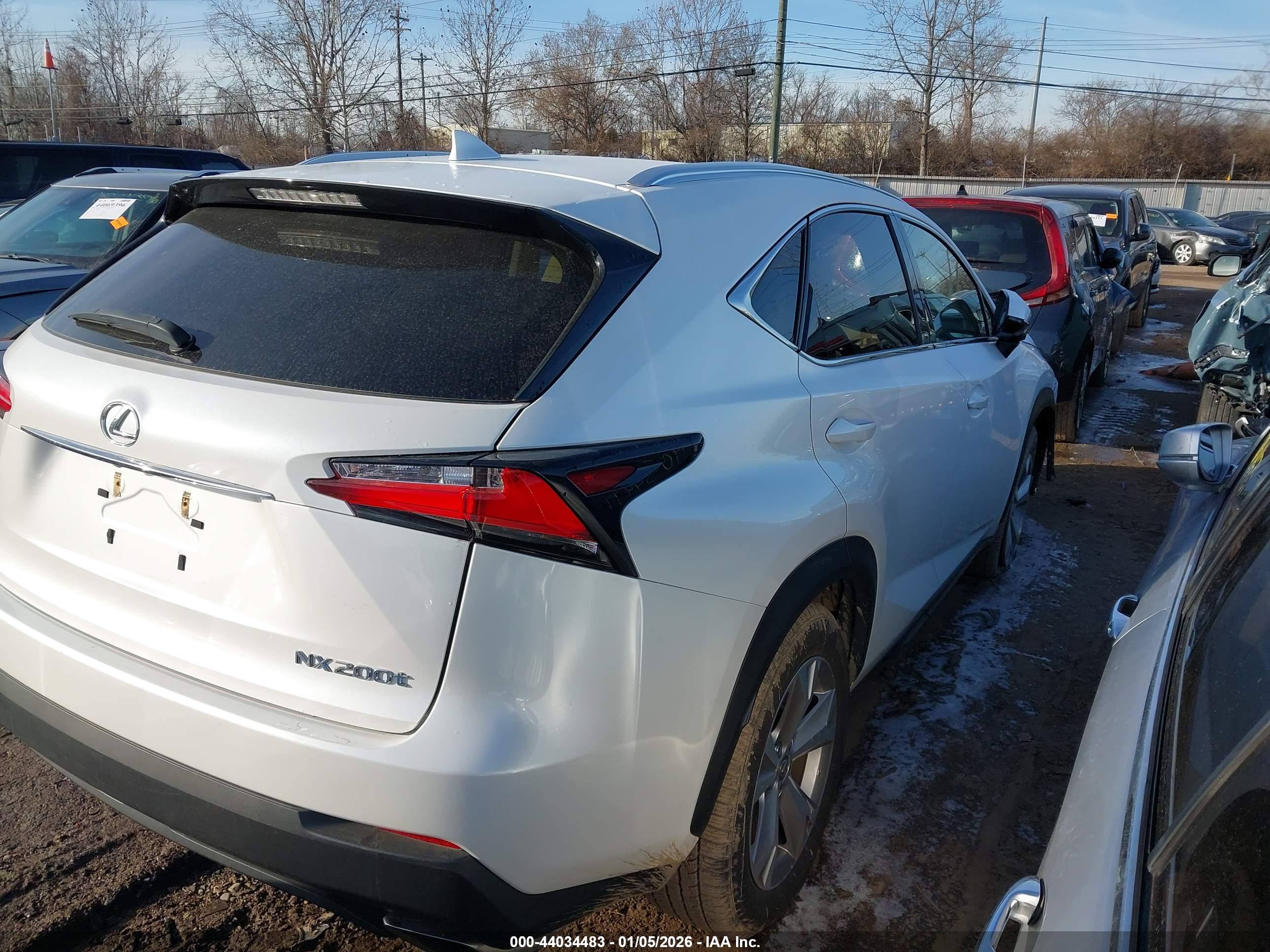 LEXUS NX image 4
