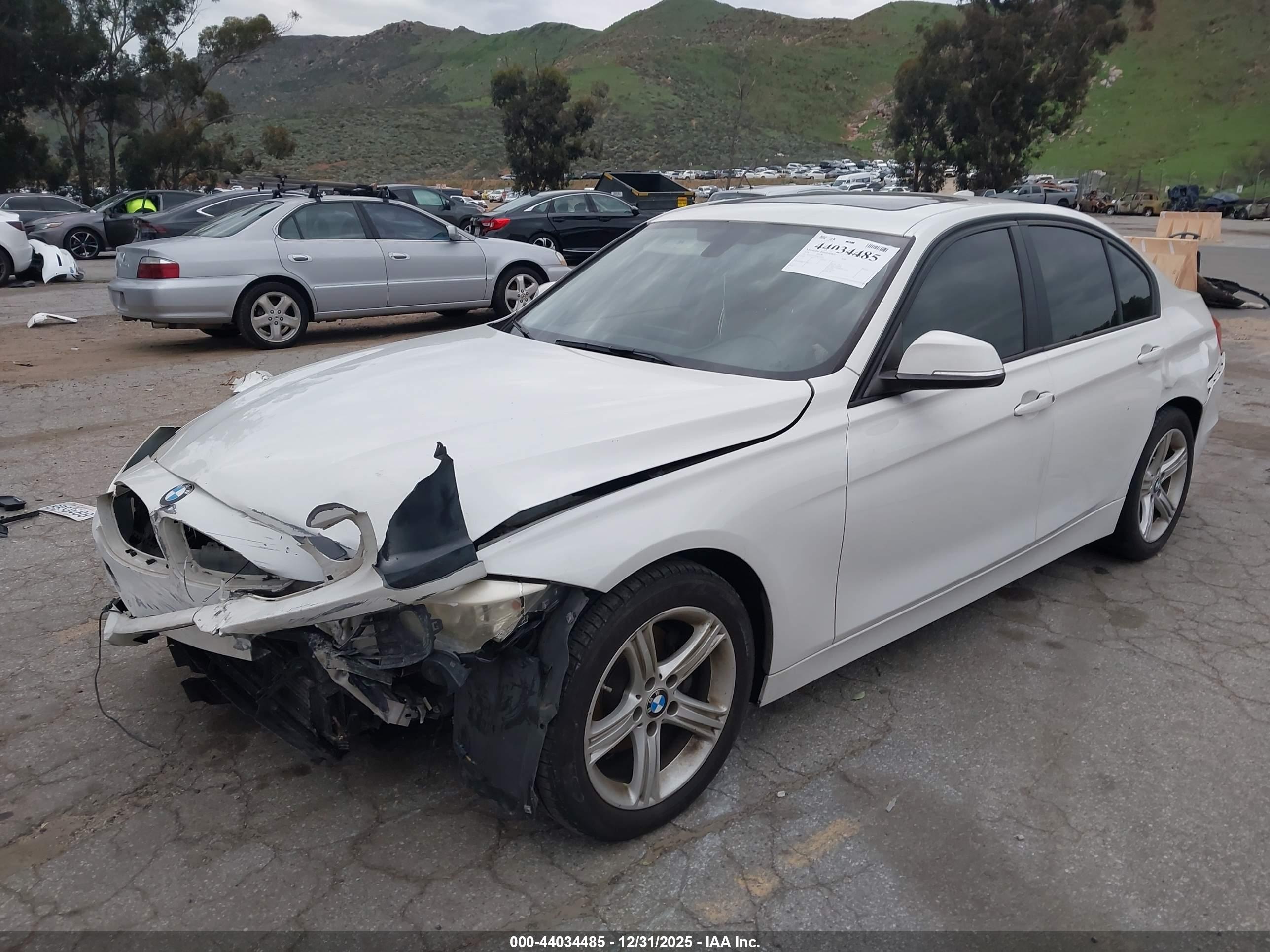 BMW 328I image 2