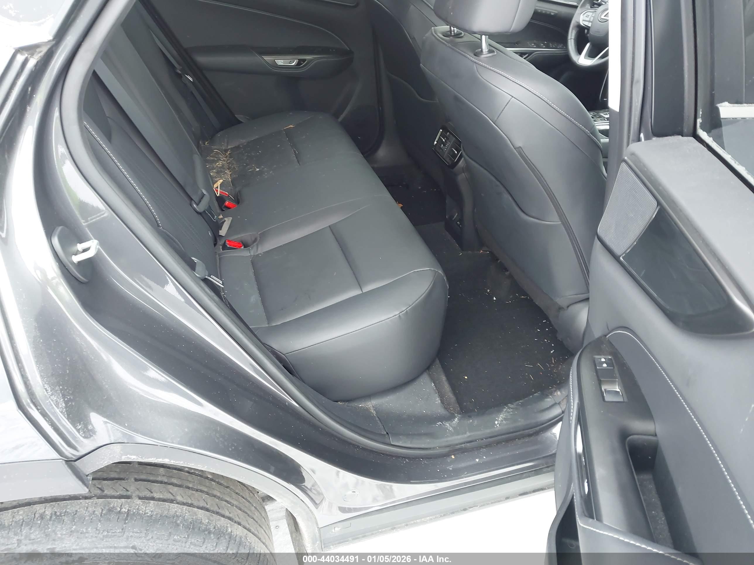 LEXUS NX image 8