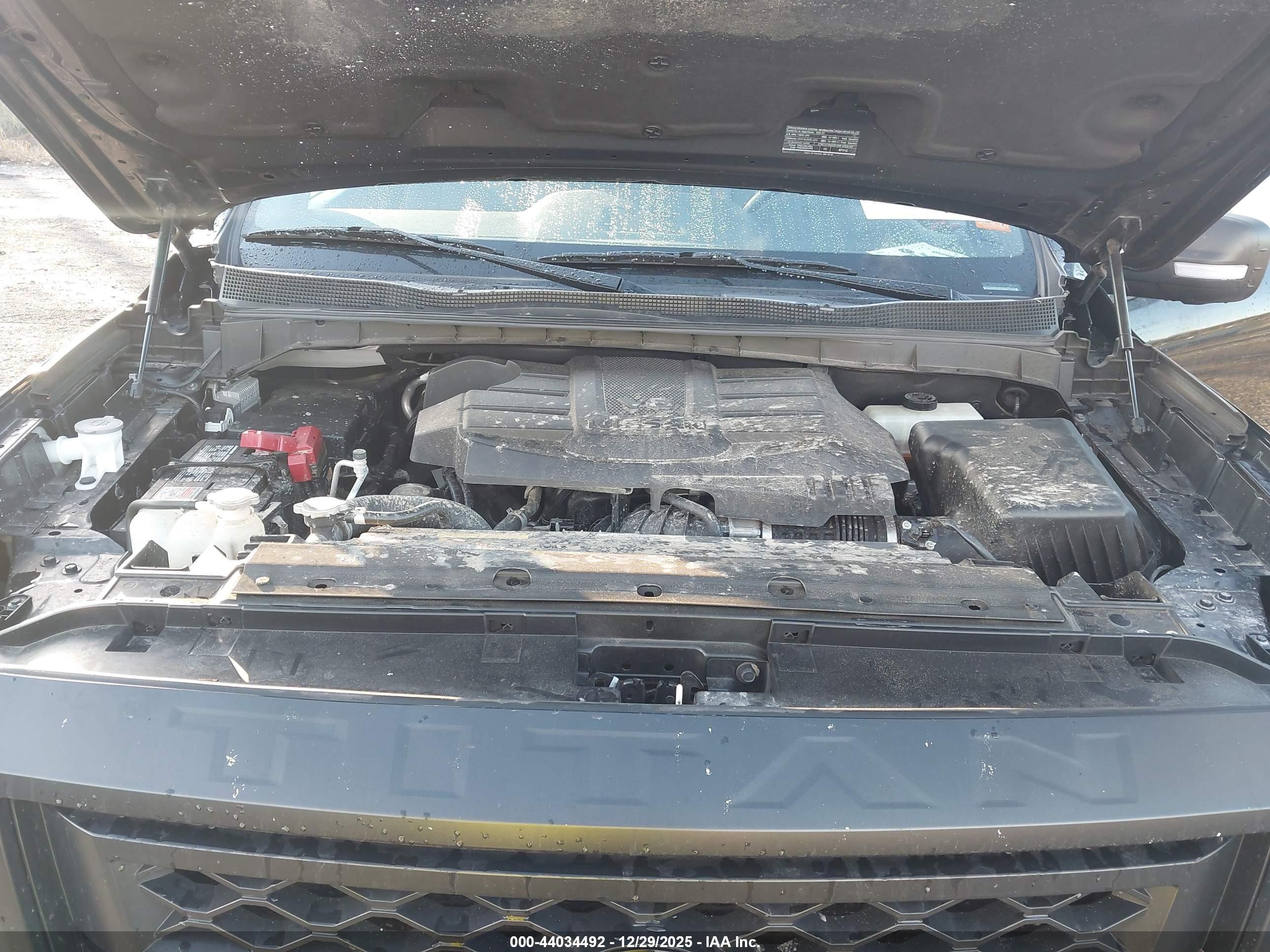 NISSAN TITAN image 10