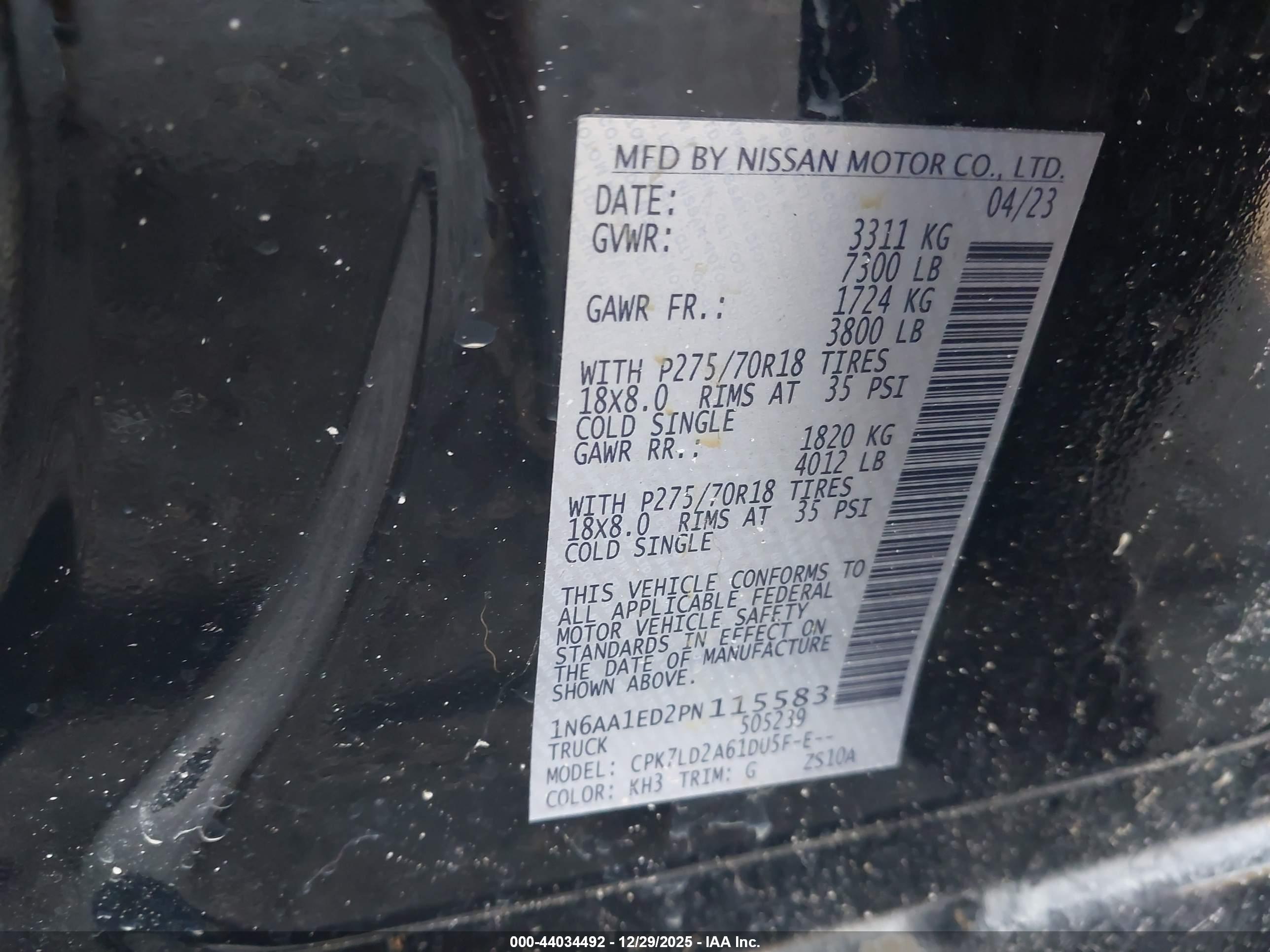 NISSAN TITAN image 9