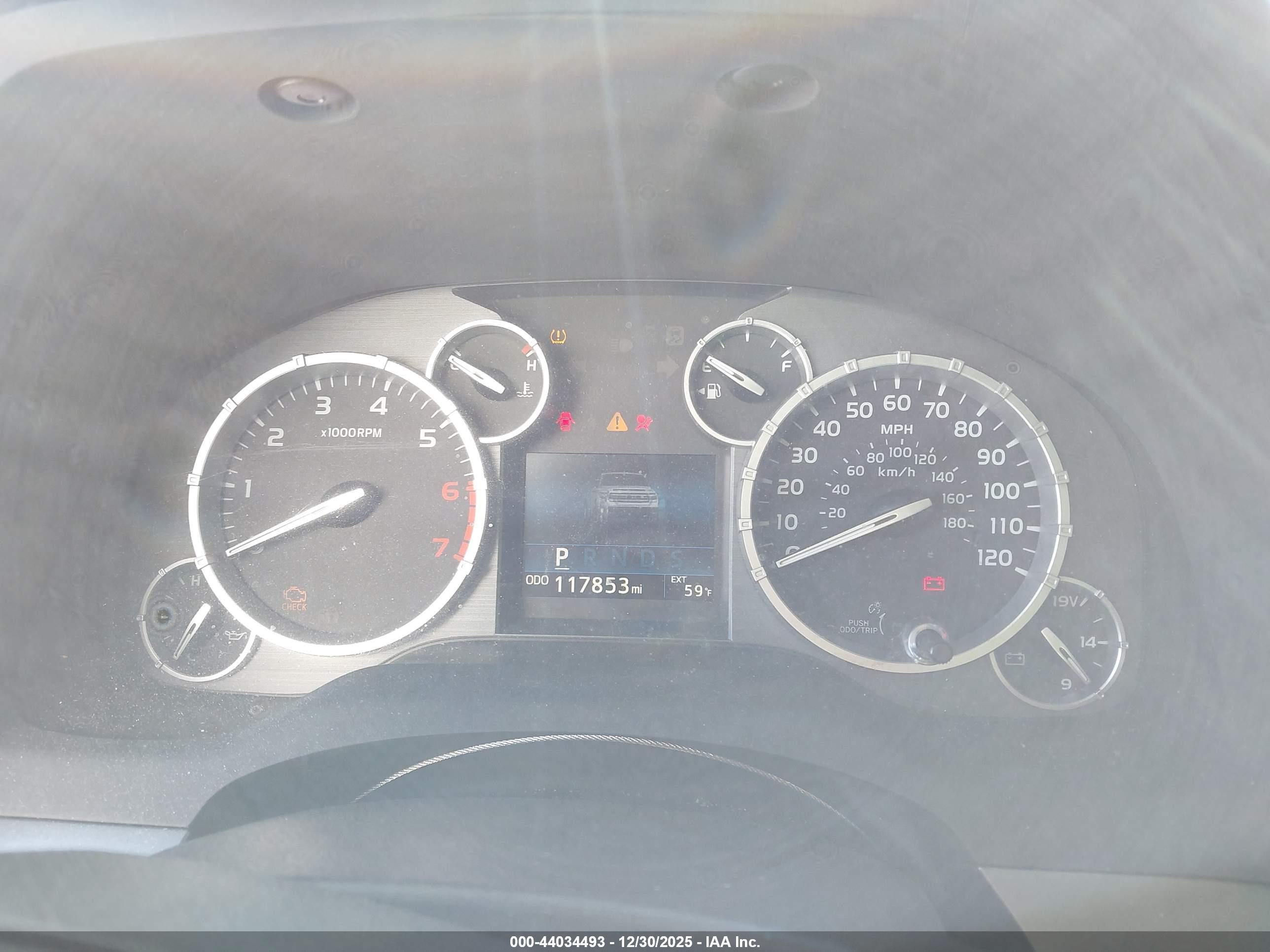 TOYOTA TUNDRA image 7