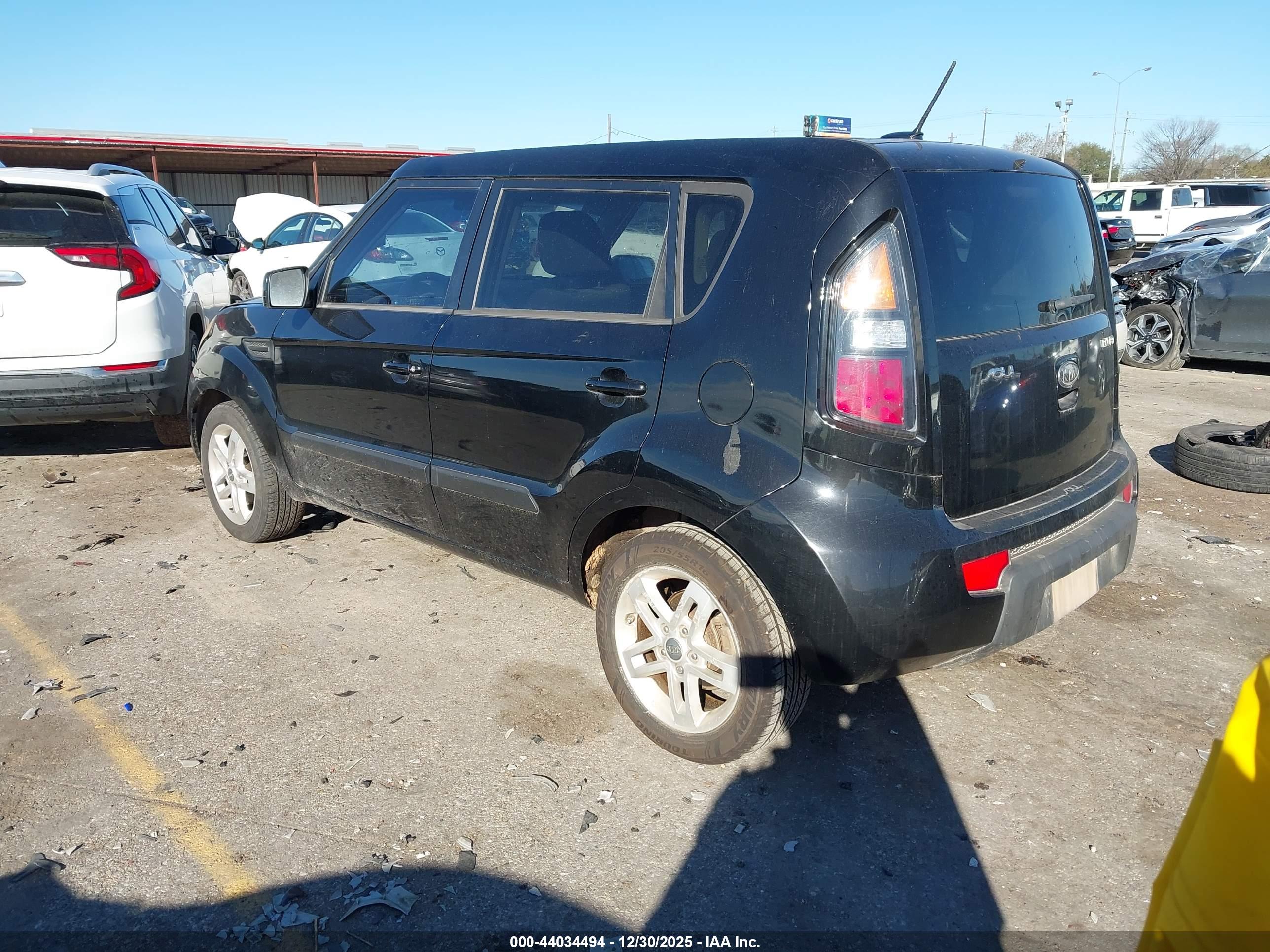 KIA SOUL image 3