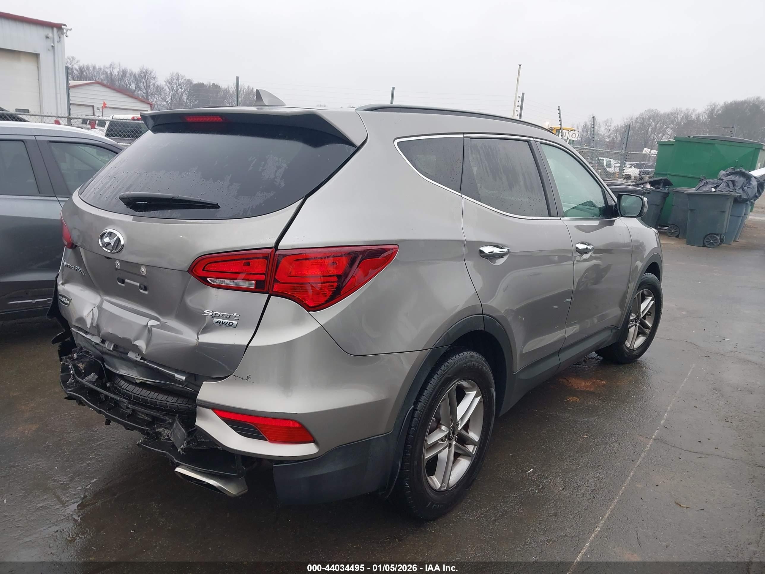 HYUNDAI SANTA image 4