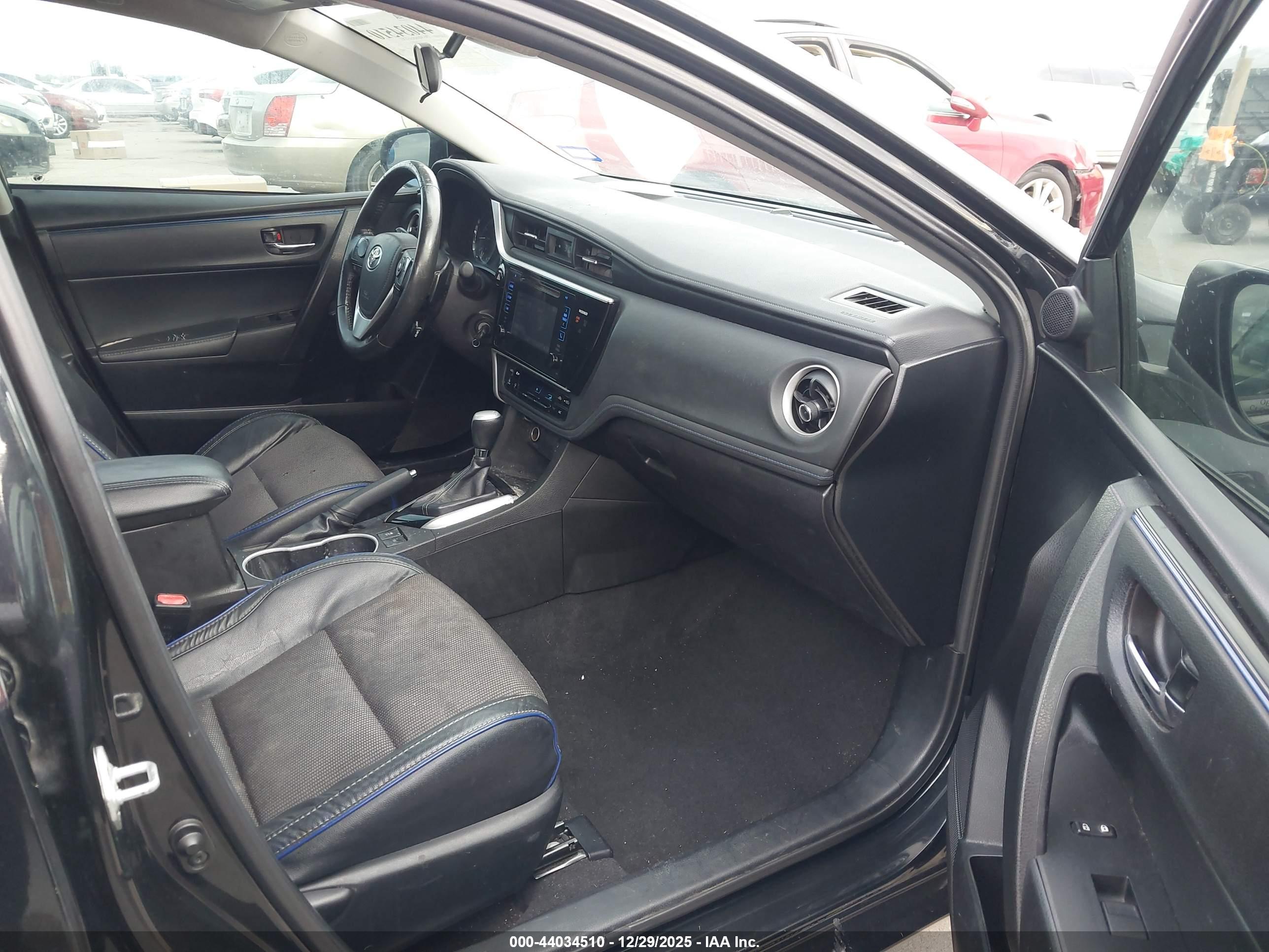 TOYOTA COROLLA image 5