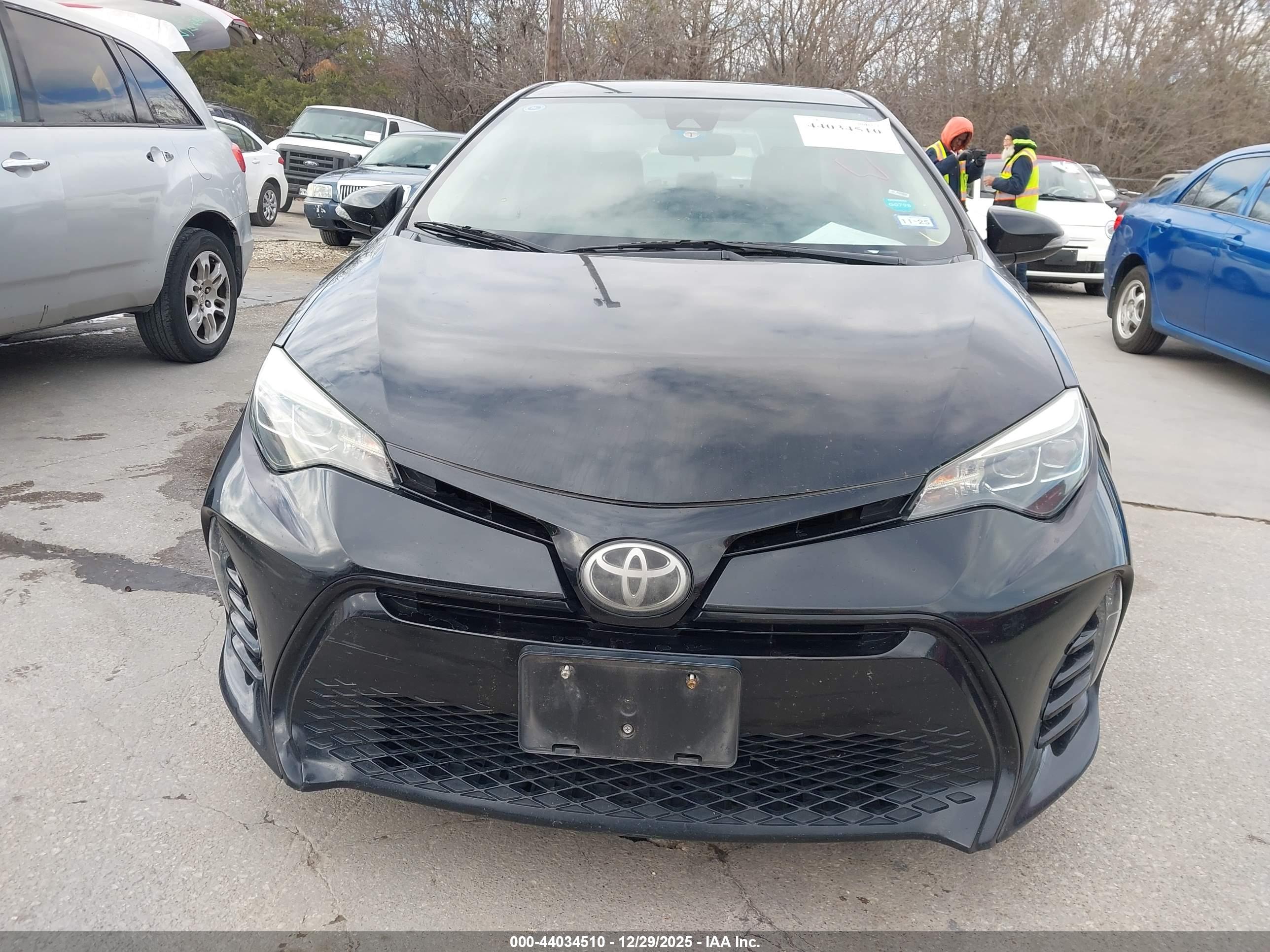 TOYOTA COROLLA image 6