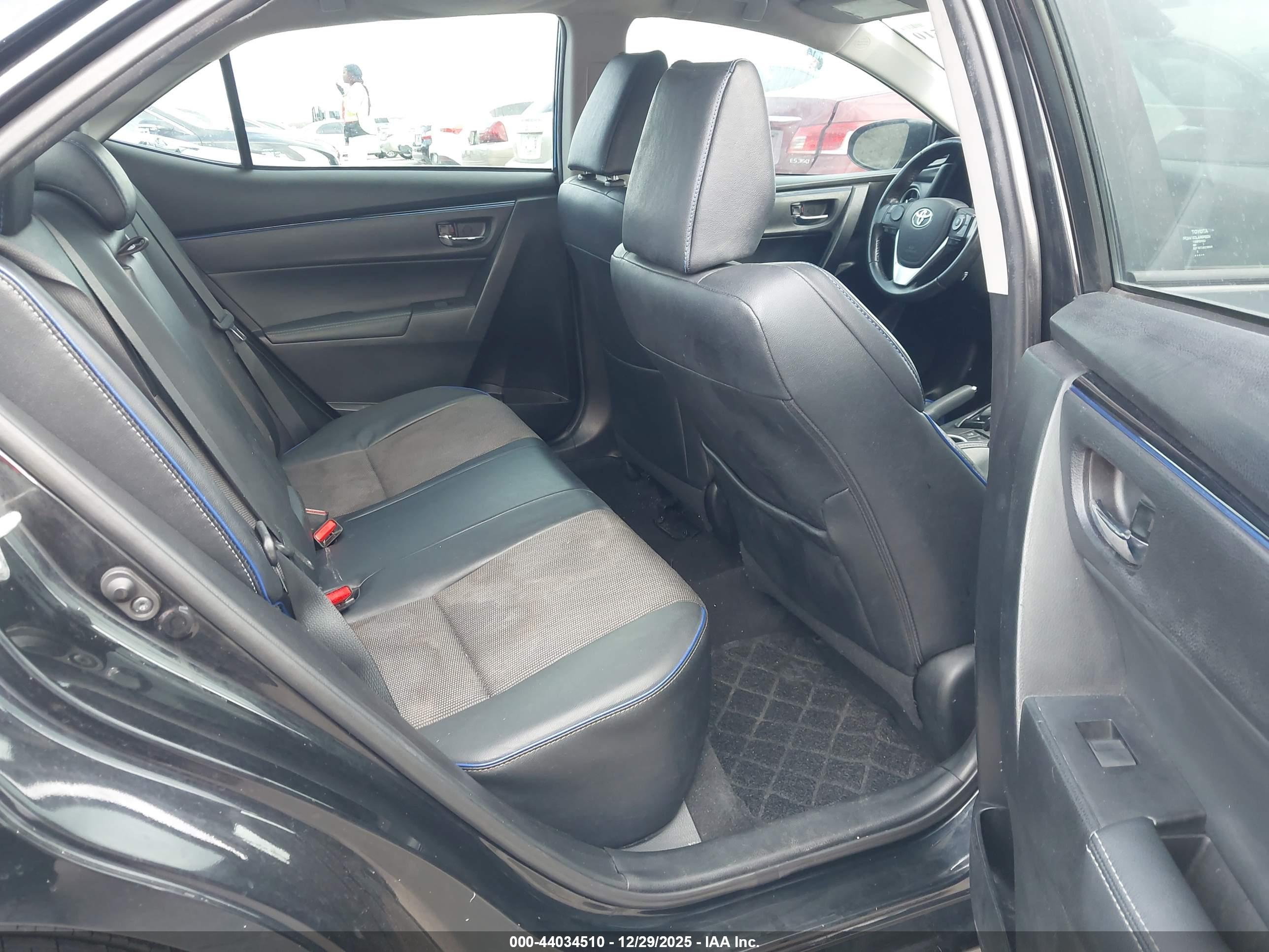 TOYOTA COROLLA image 8
