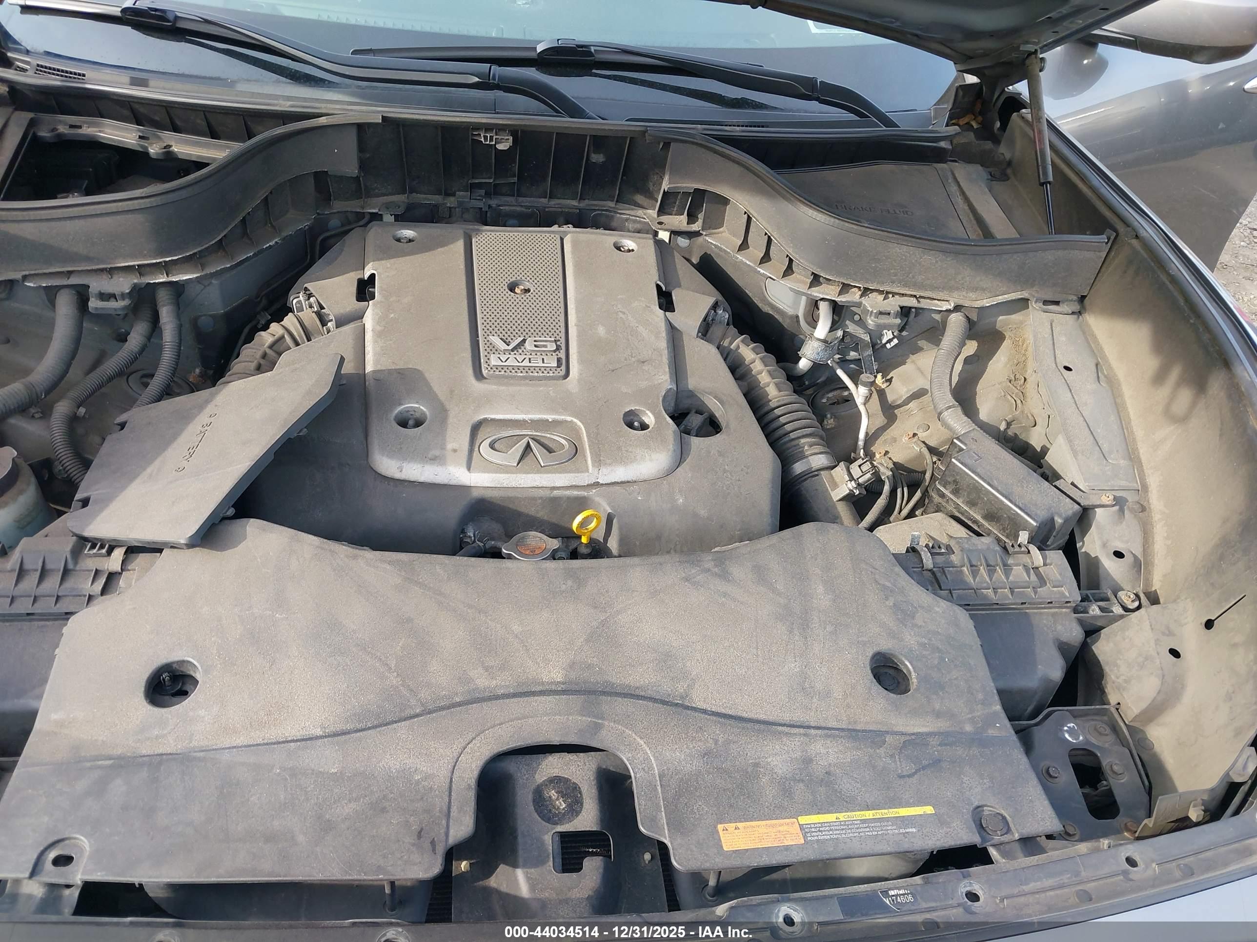 INFINITI FX37 image 10