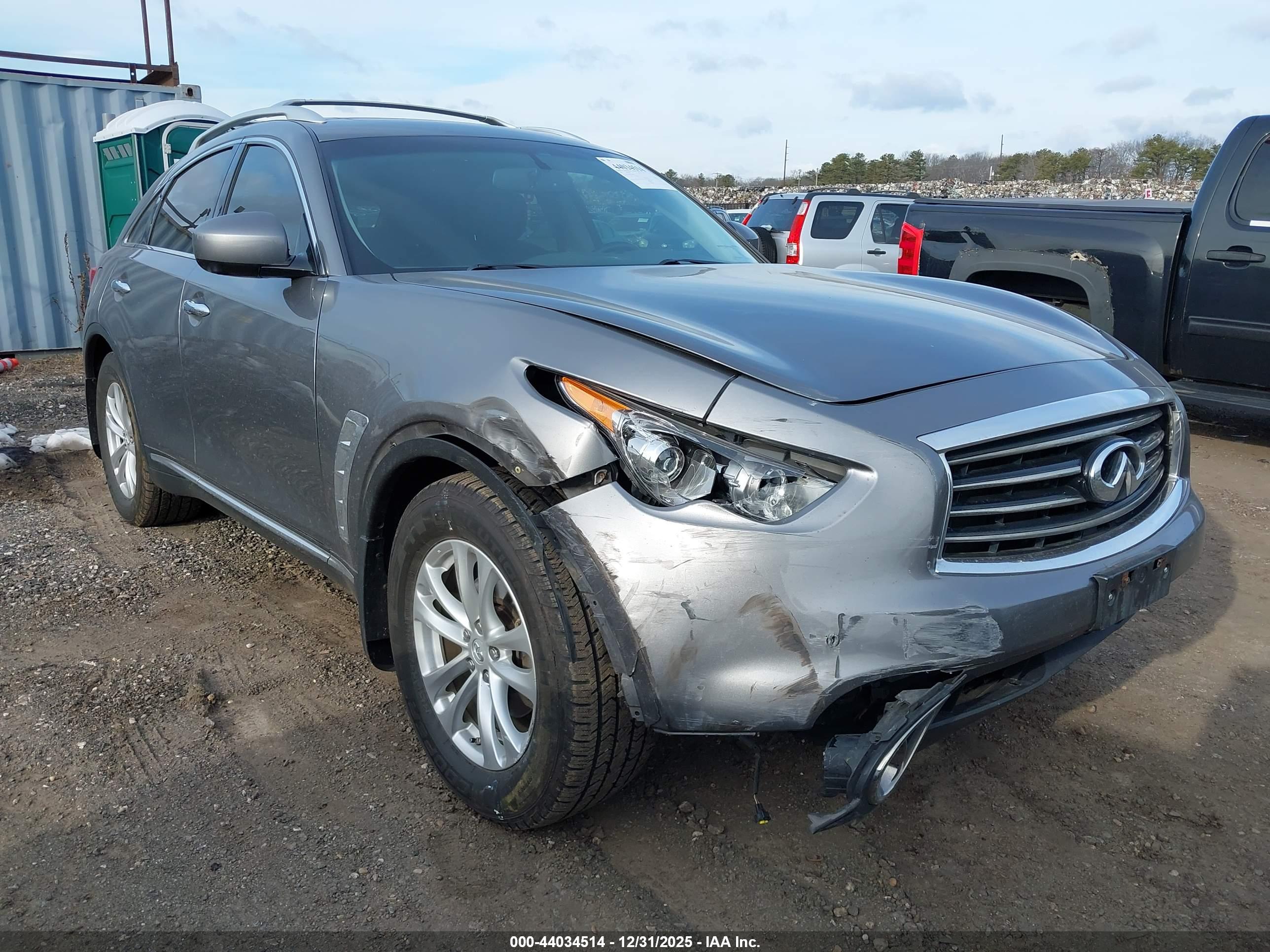 INFINITI FX37 image 6