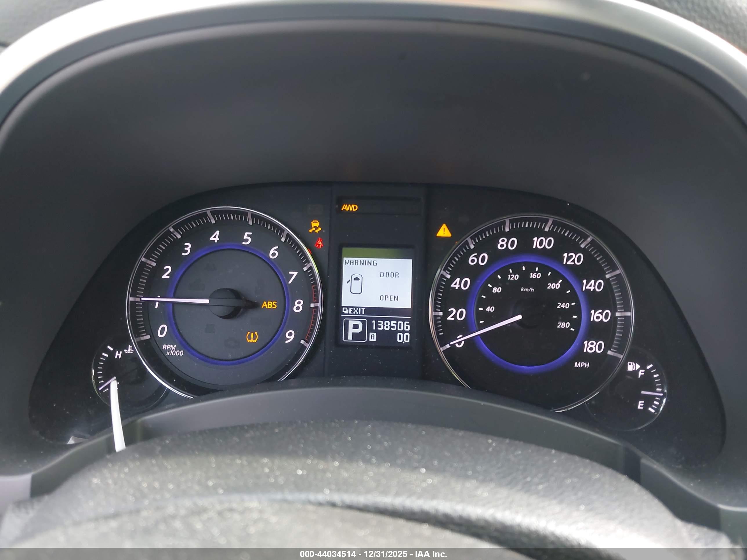 INFINITI FX37 image 7