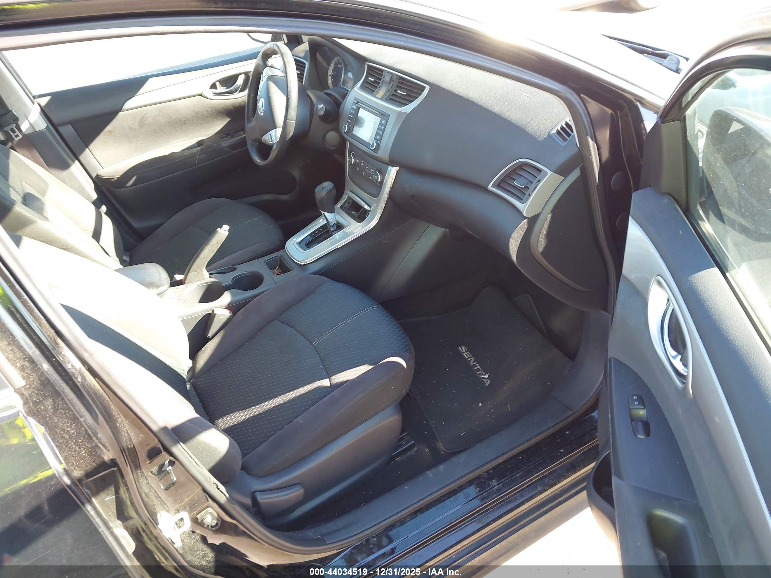 NISSAN SENTRA image 5