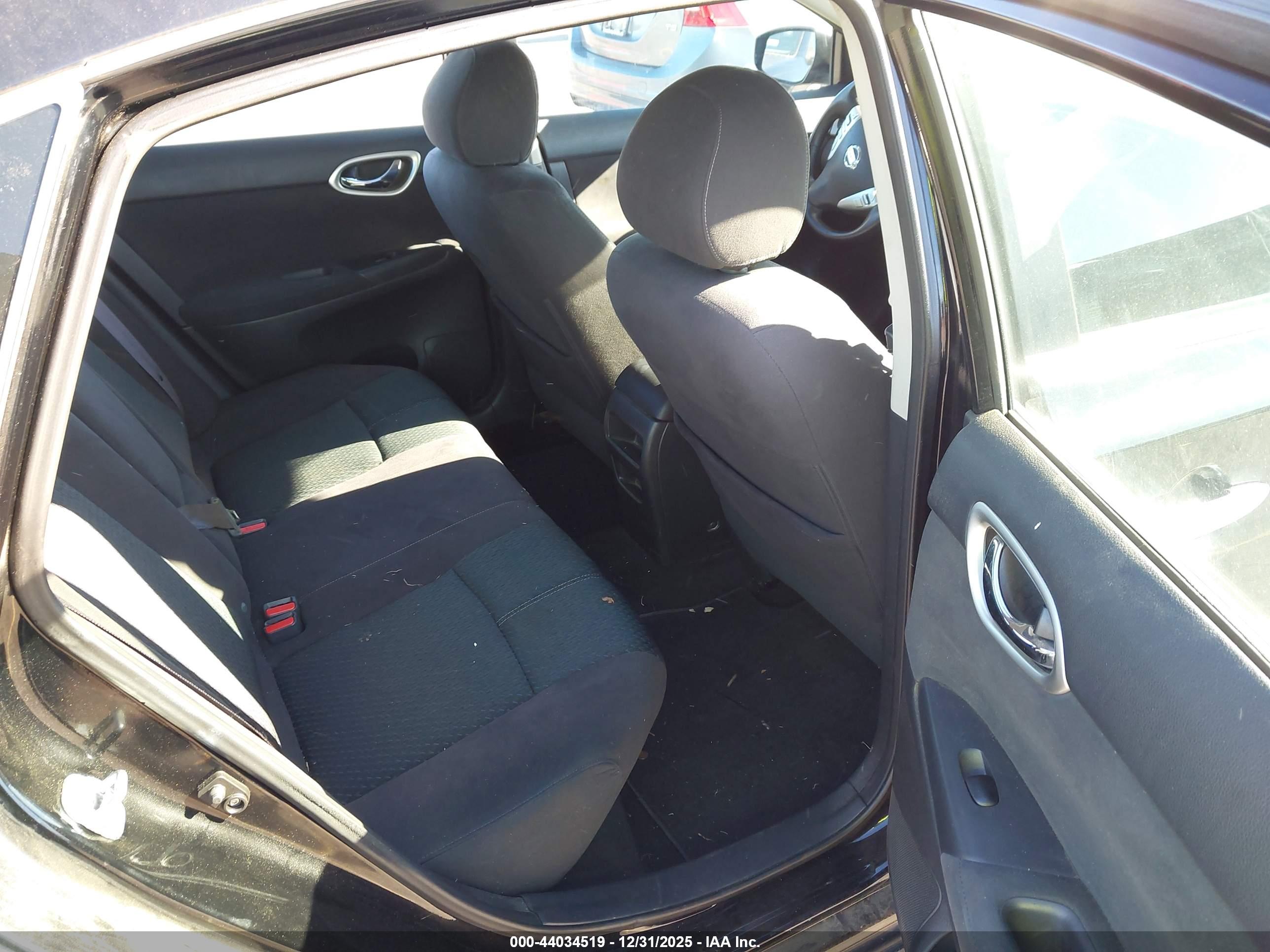 NISSAN SENTRA image 8