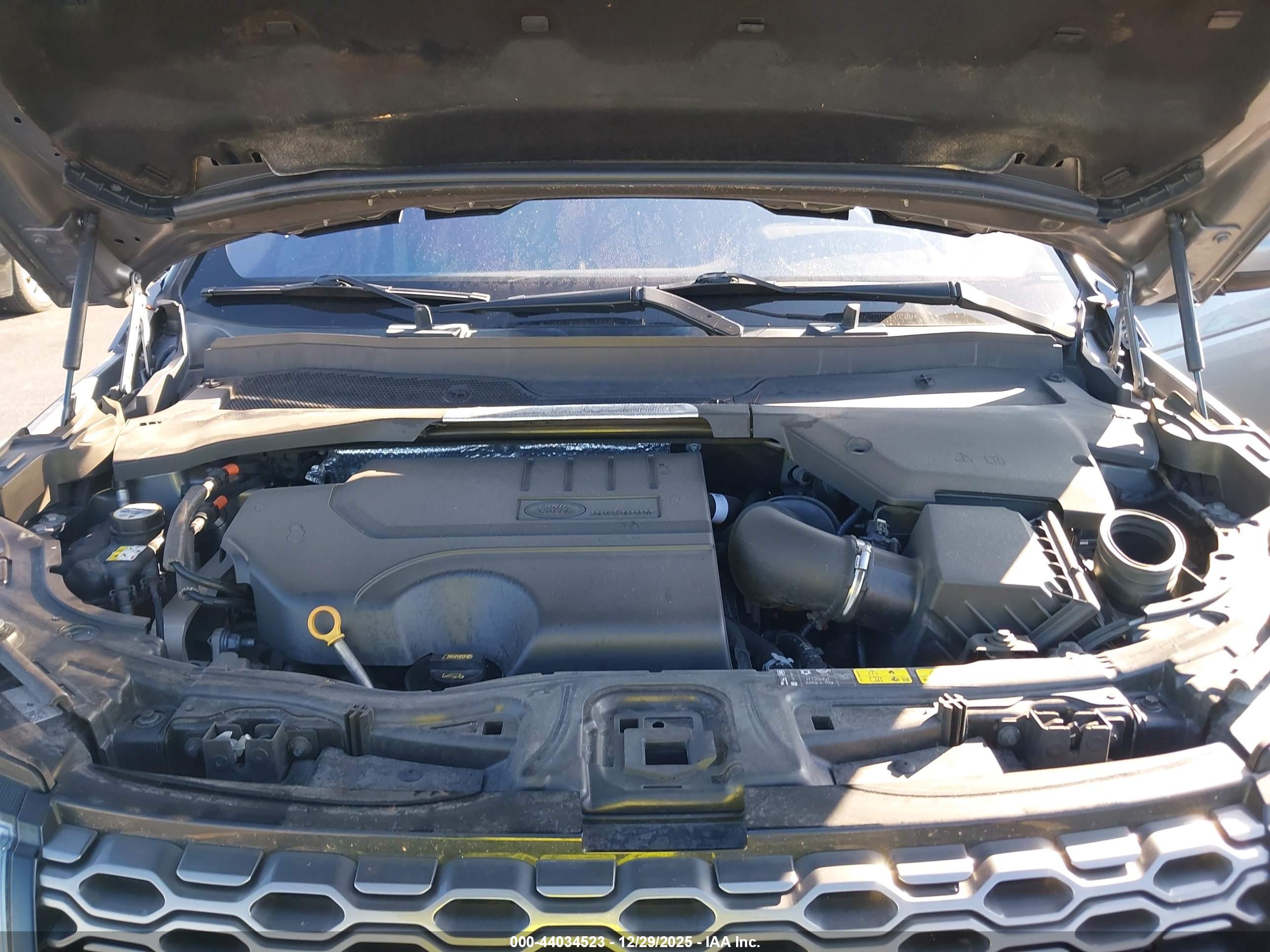 LAND ROVER image 10