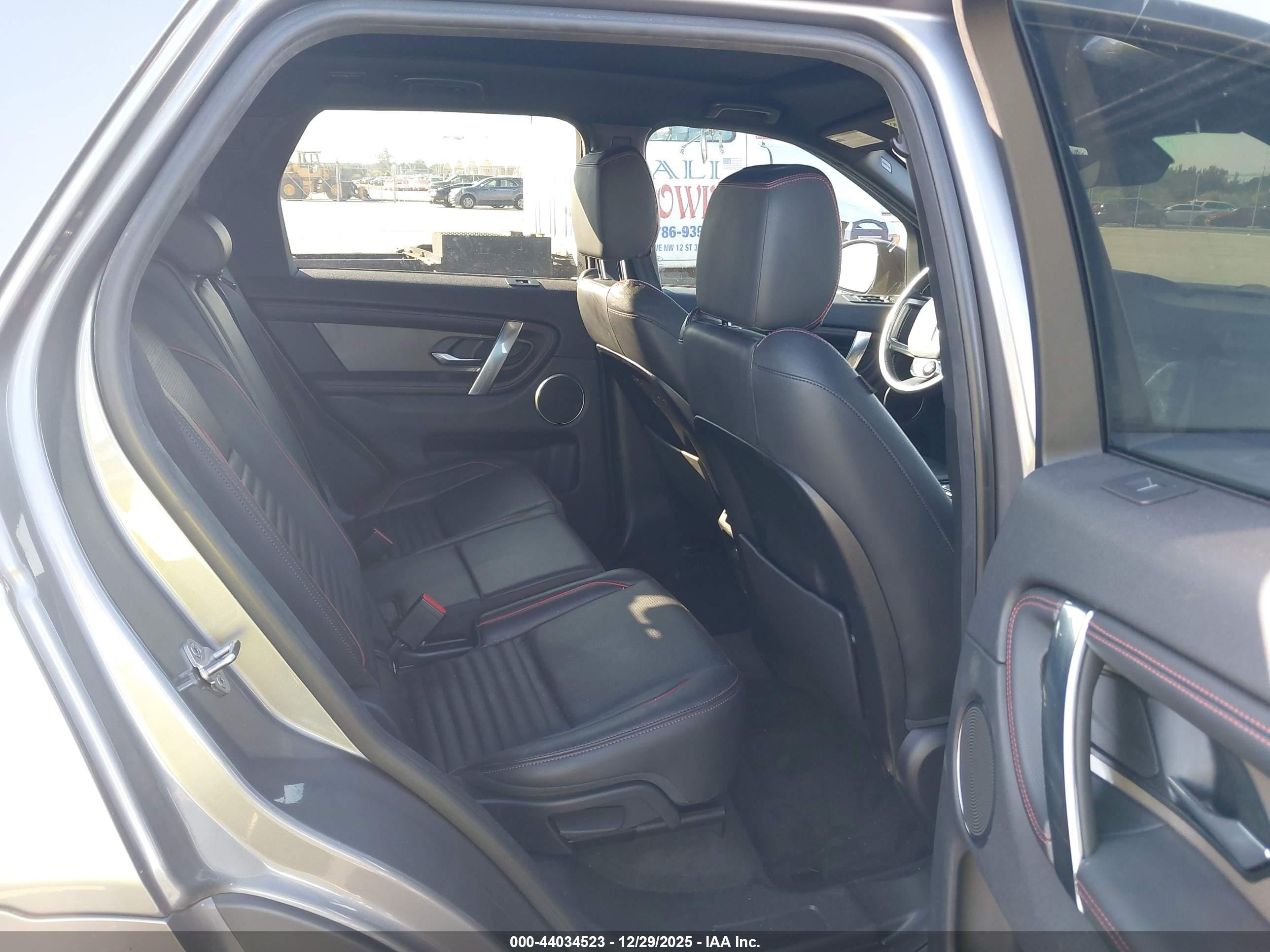 LAND ROVER image 8