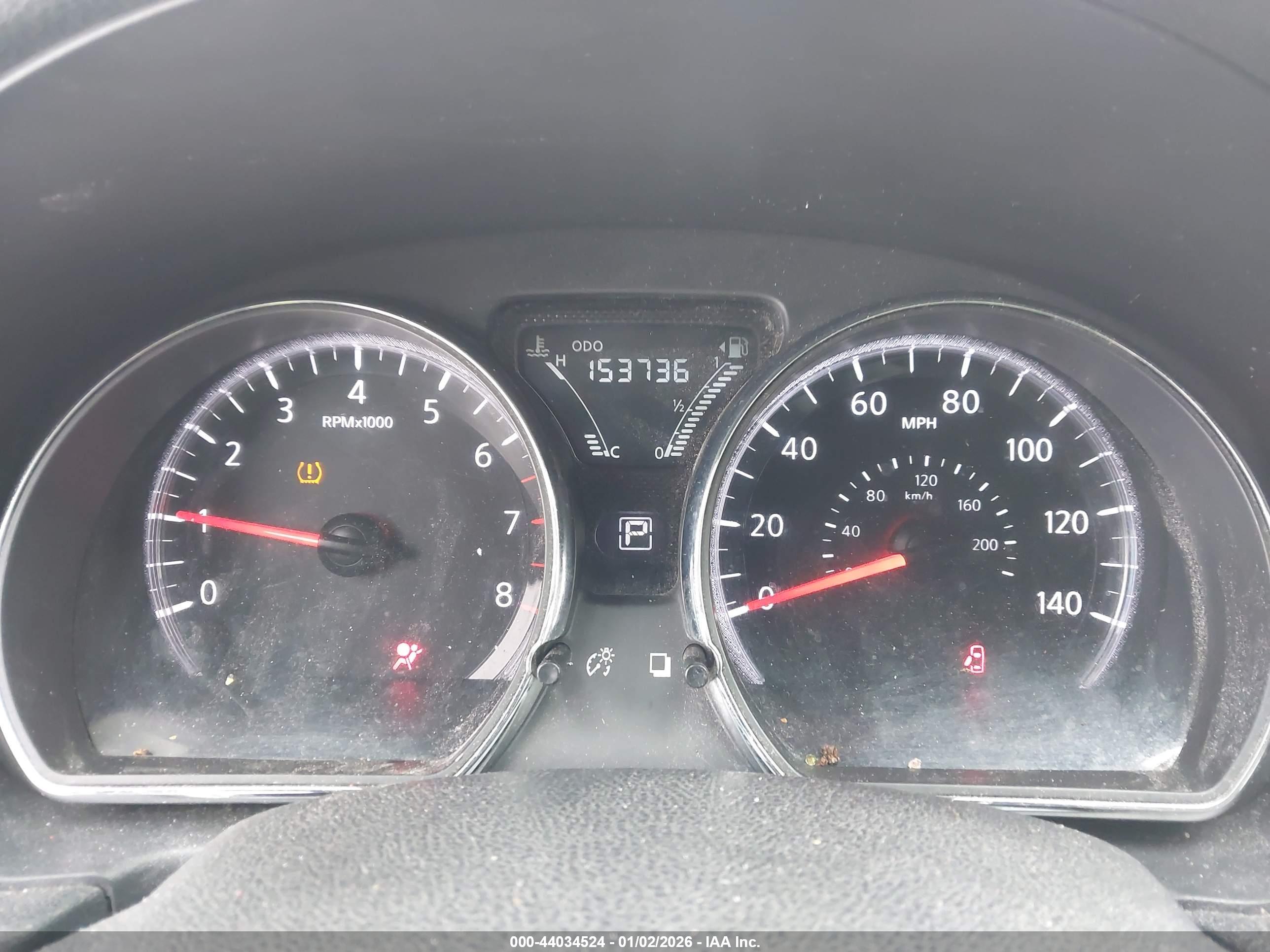 NISSAN VERSA image 7