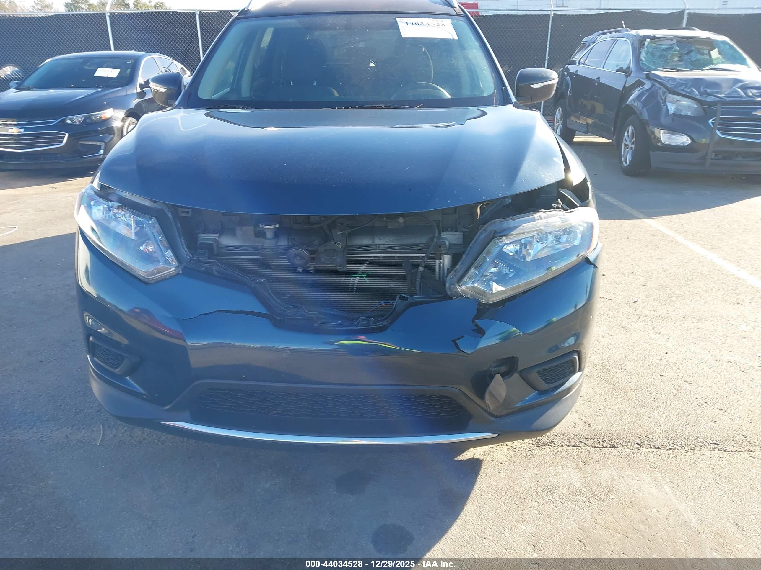 NISSAN ROGUE image 6
