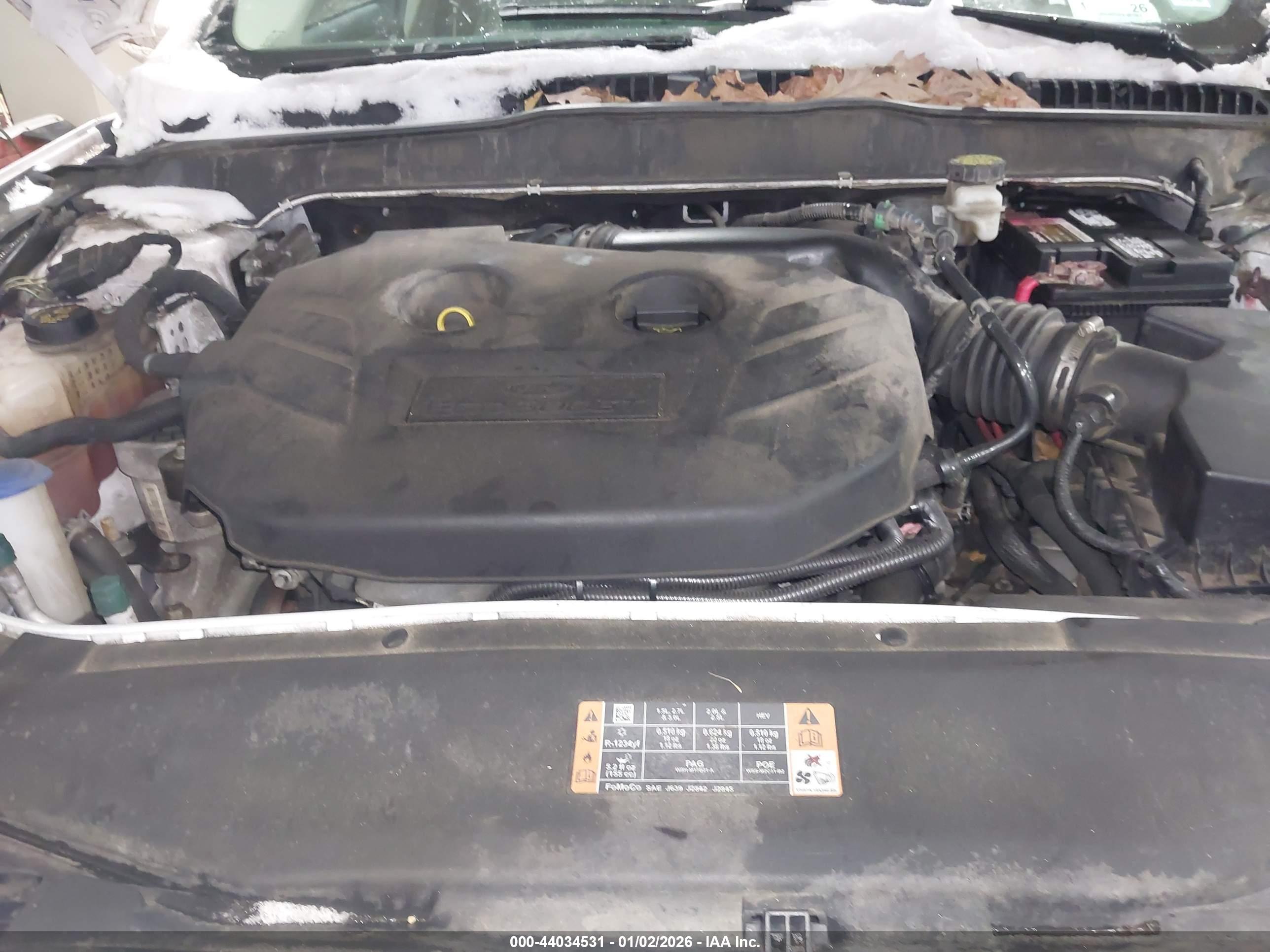 FORD FUSION image 10