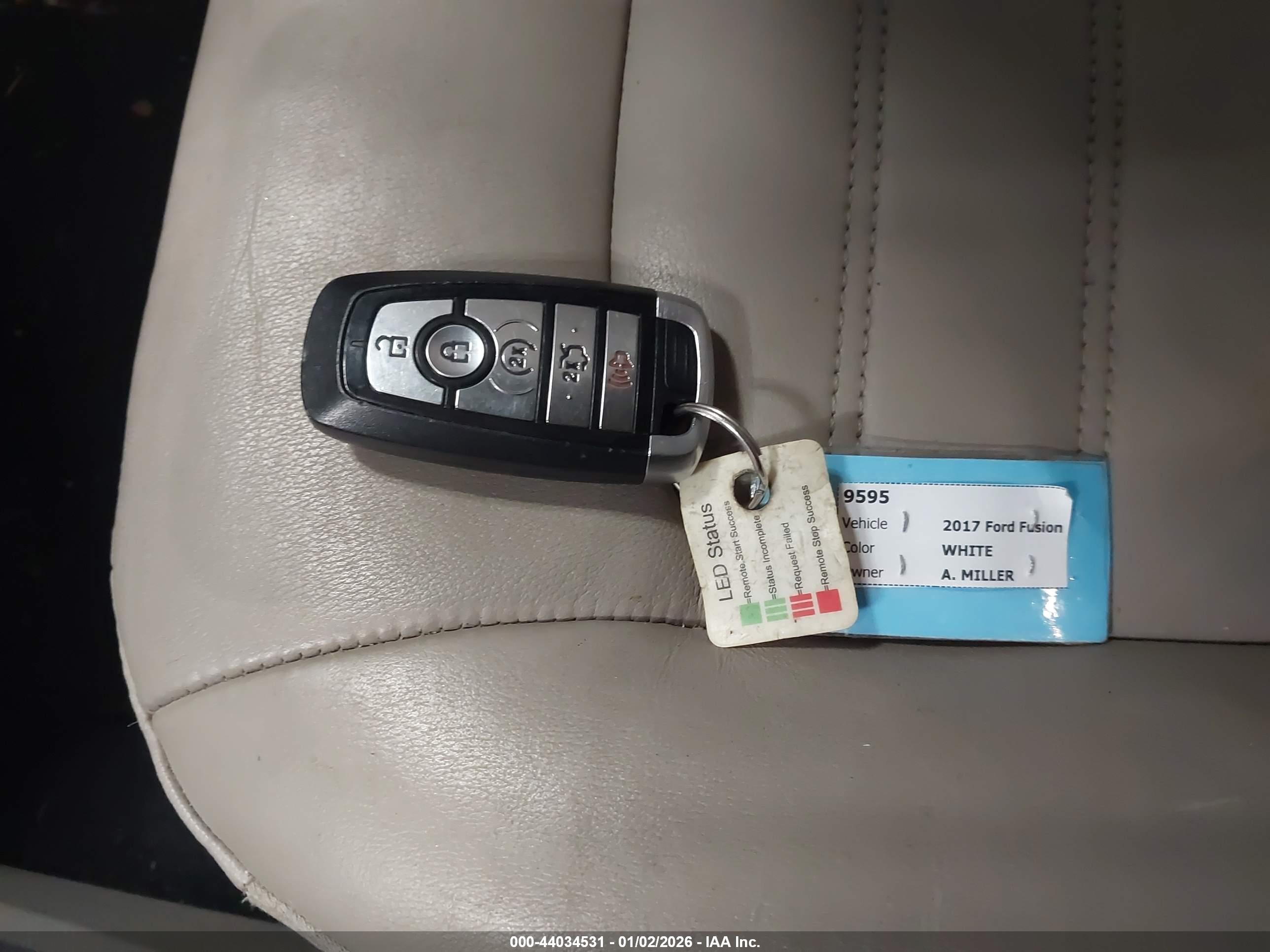 FORD FUSION image 11