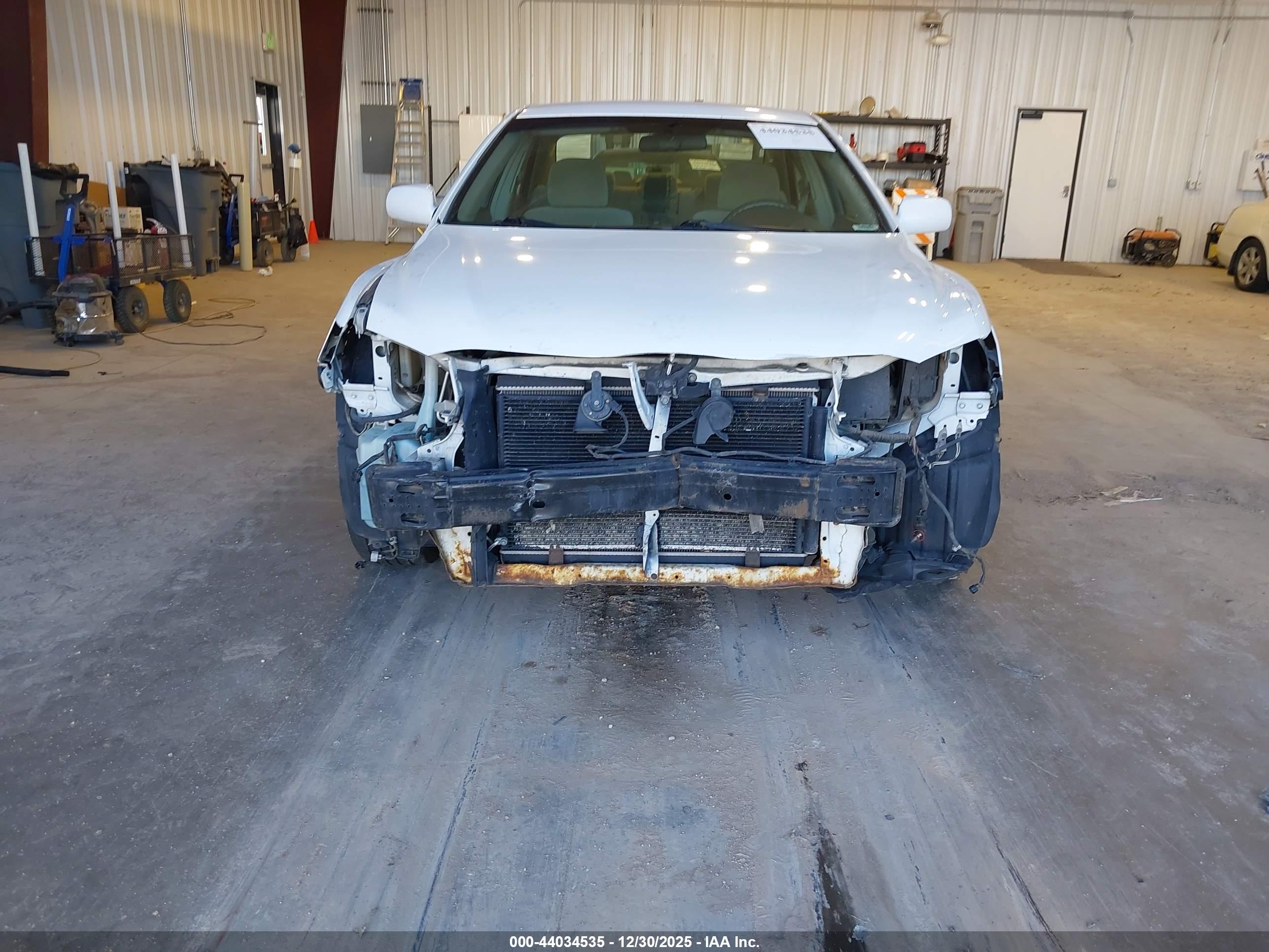 TOYOTA CAMRY image 6