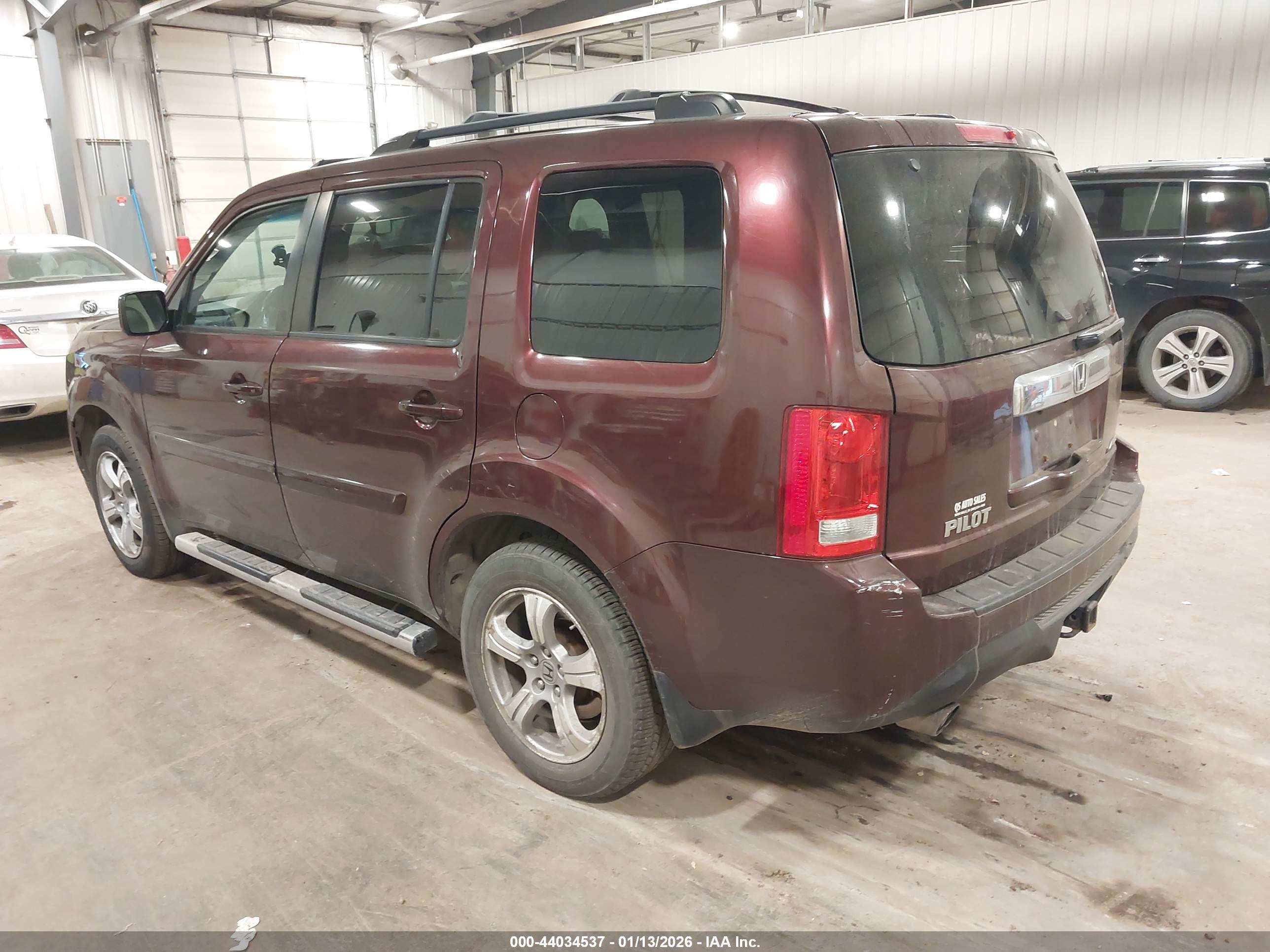 HONDA PILOT image 3