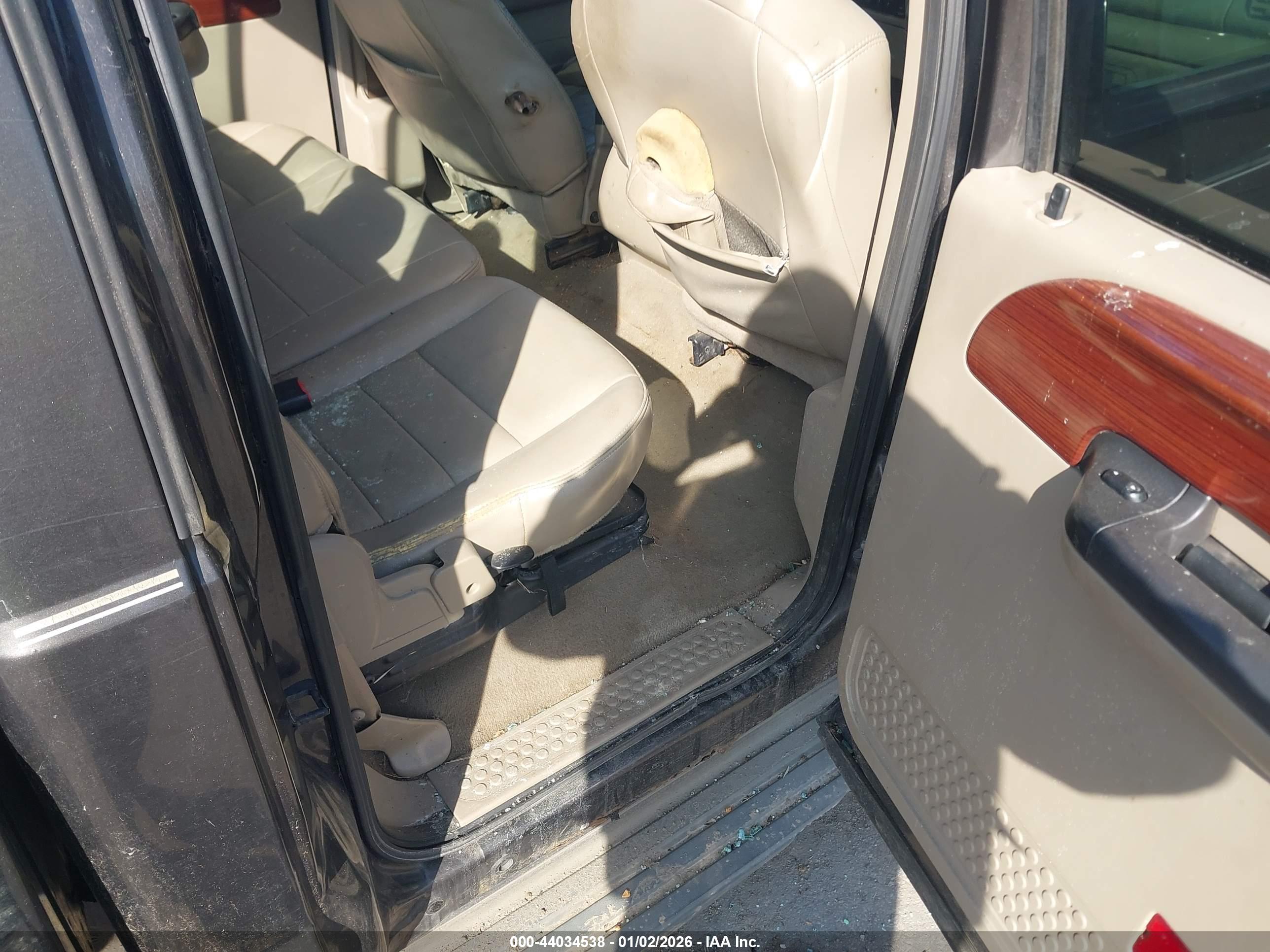 FORD F-250 image 8