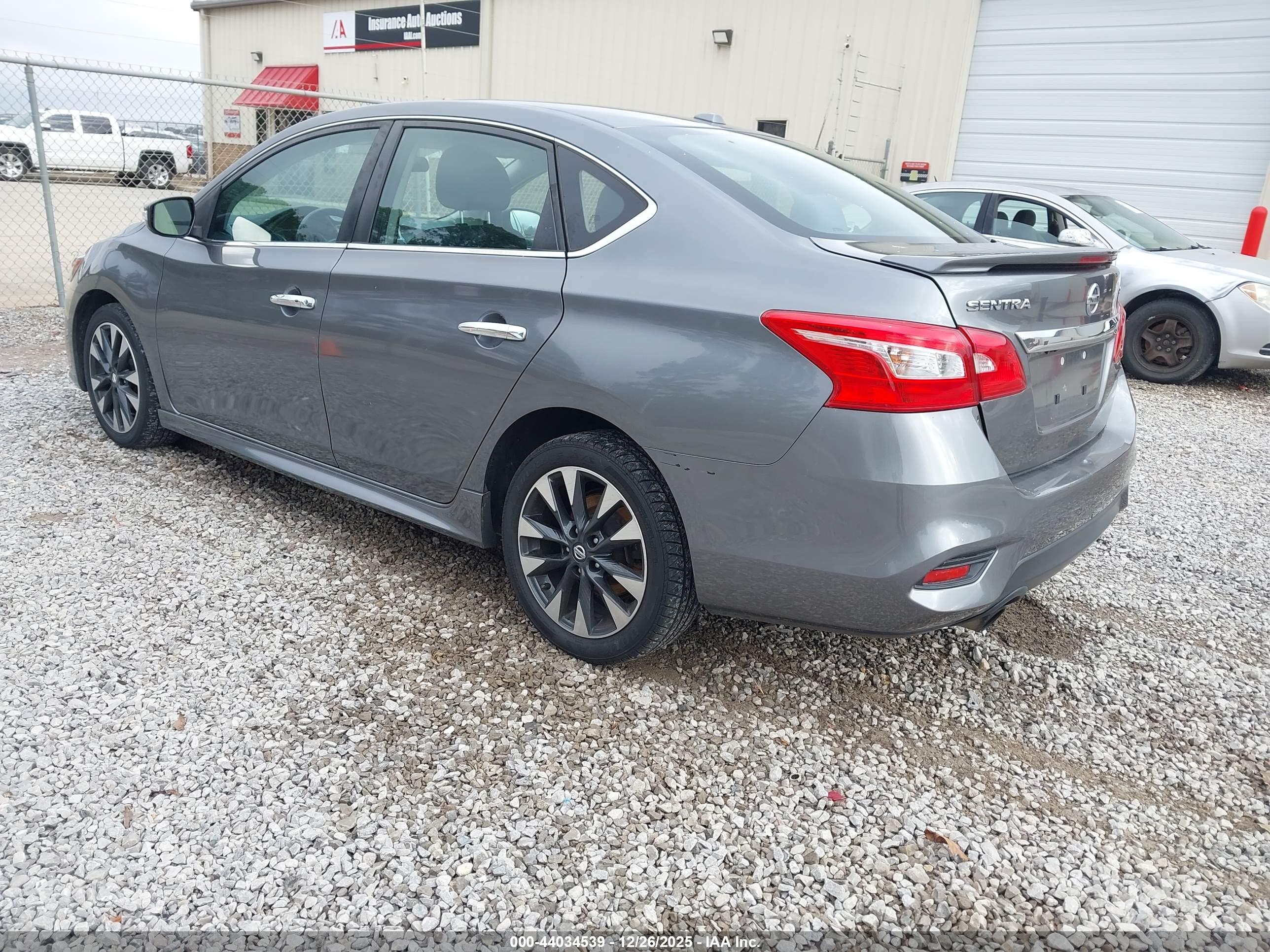 NISSAN SENTRA image 3