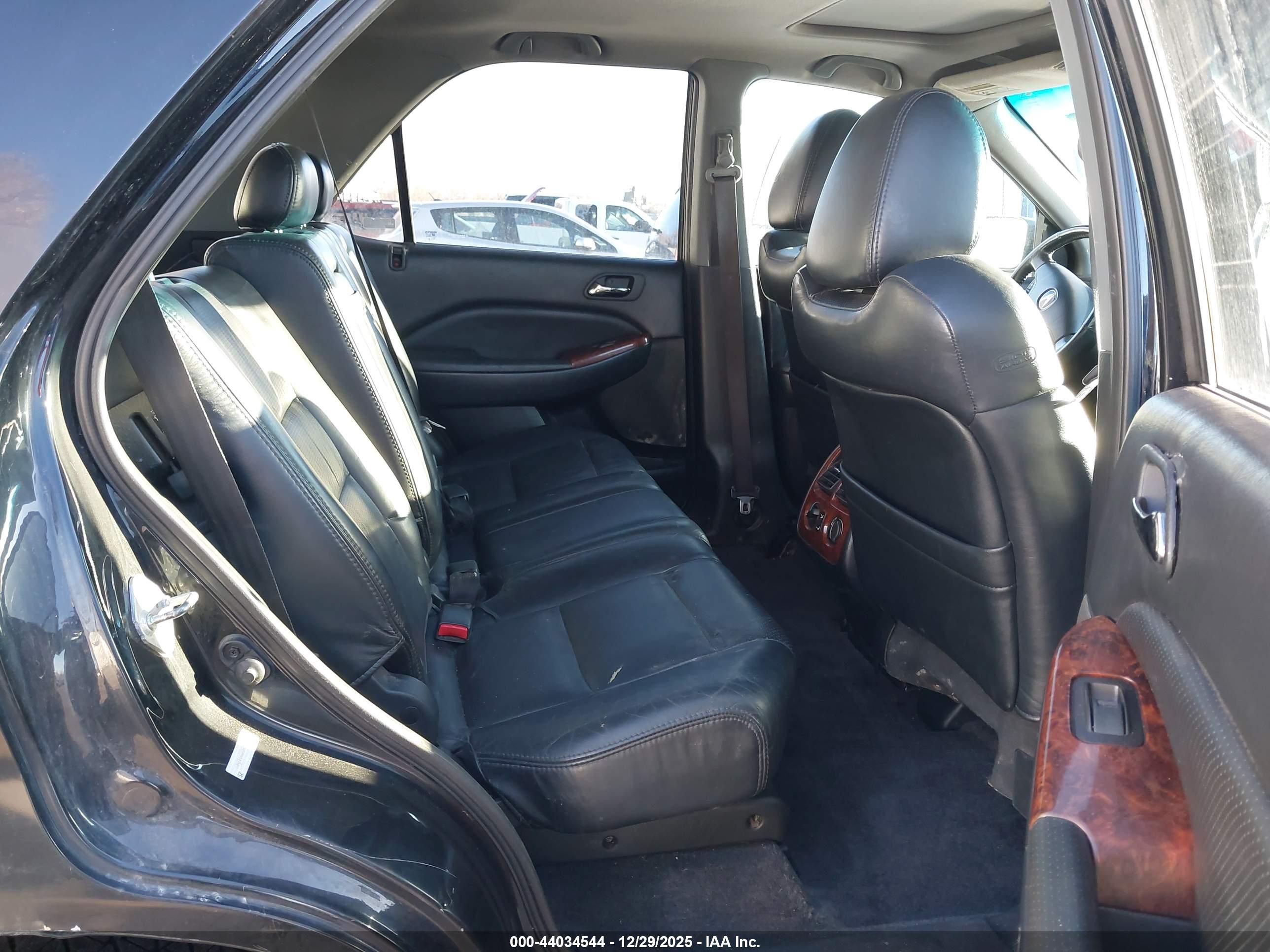 ACURA MDX image 8