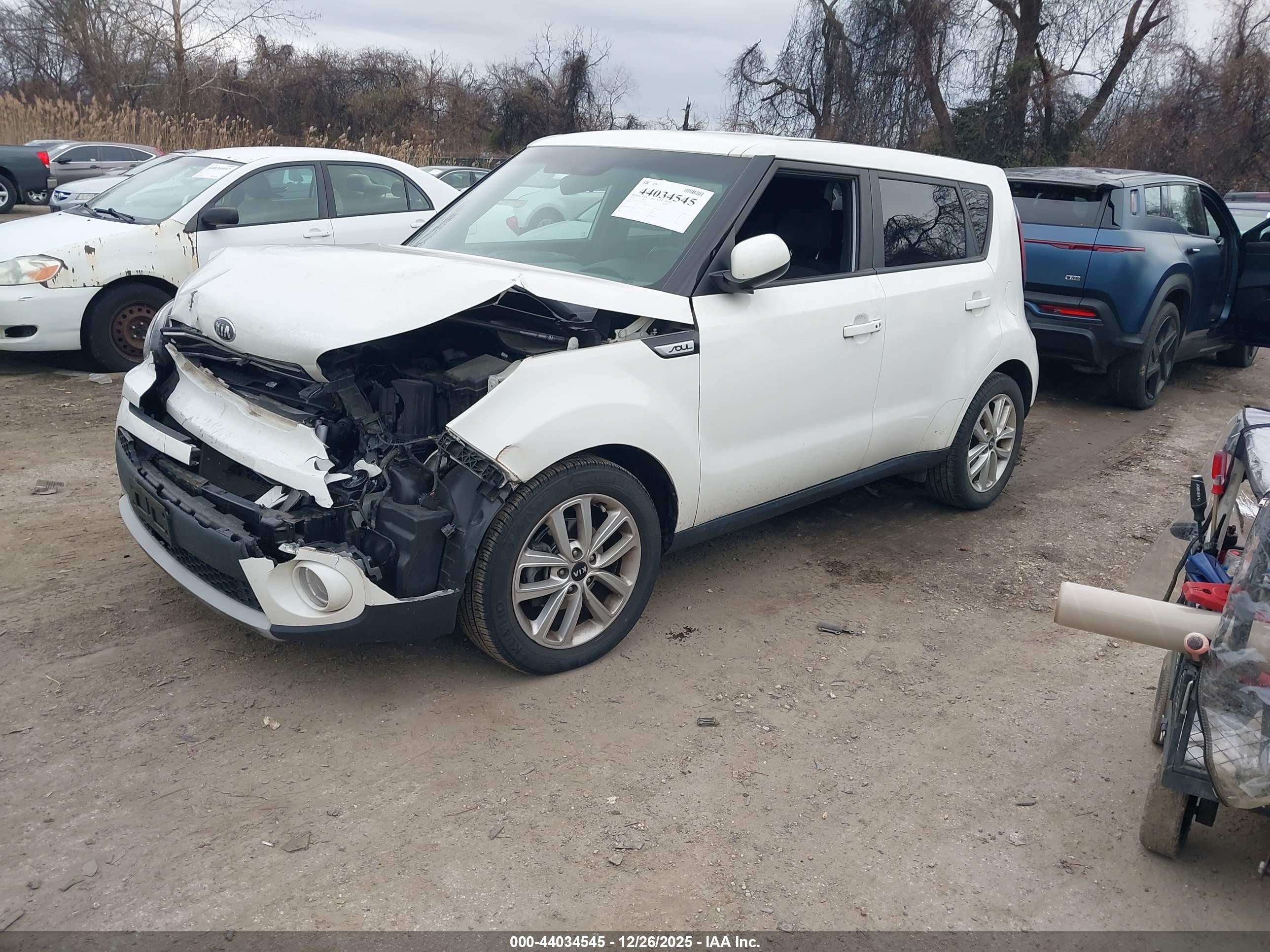 KIA SOUL image 2