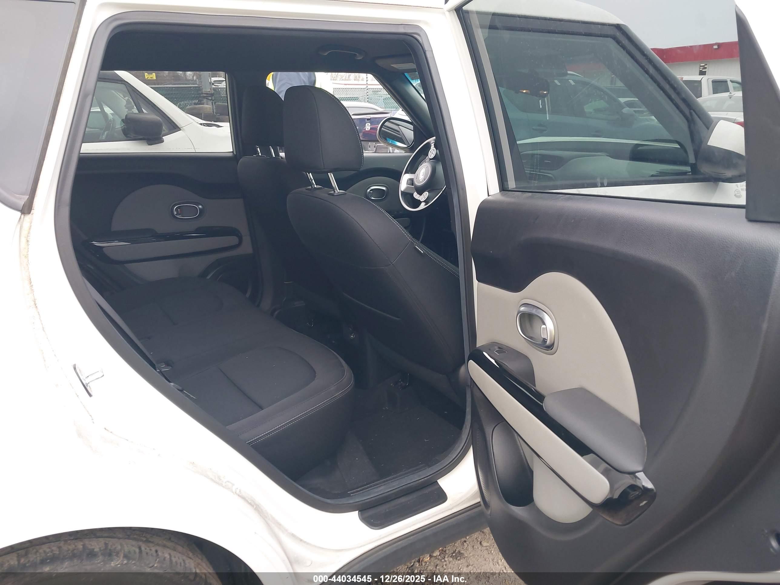 KIA SOUL image 8