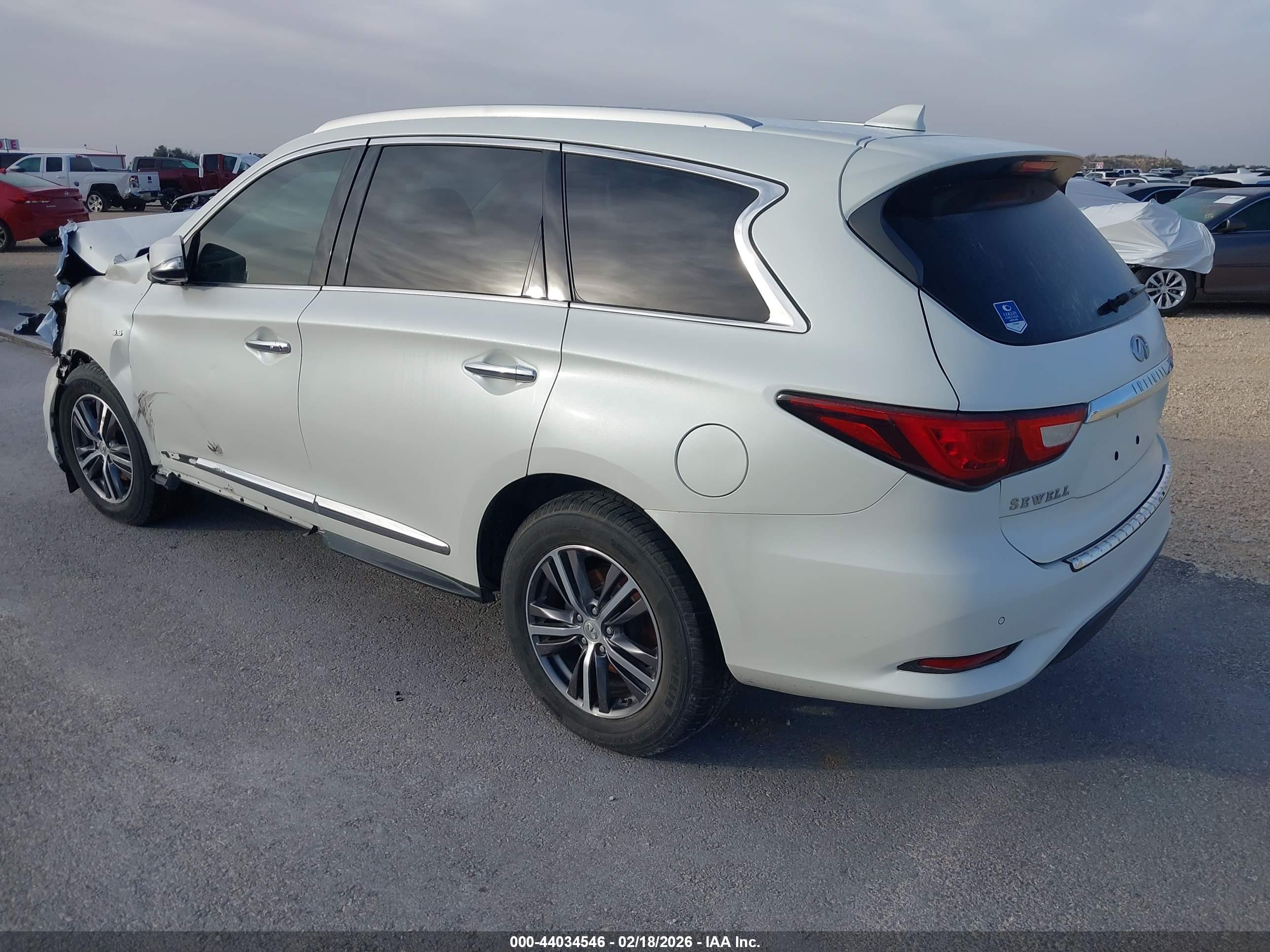 INFINITI QX60 image 3