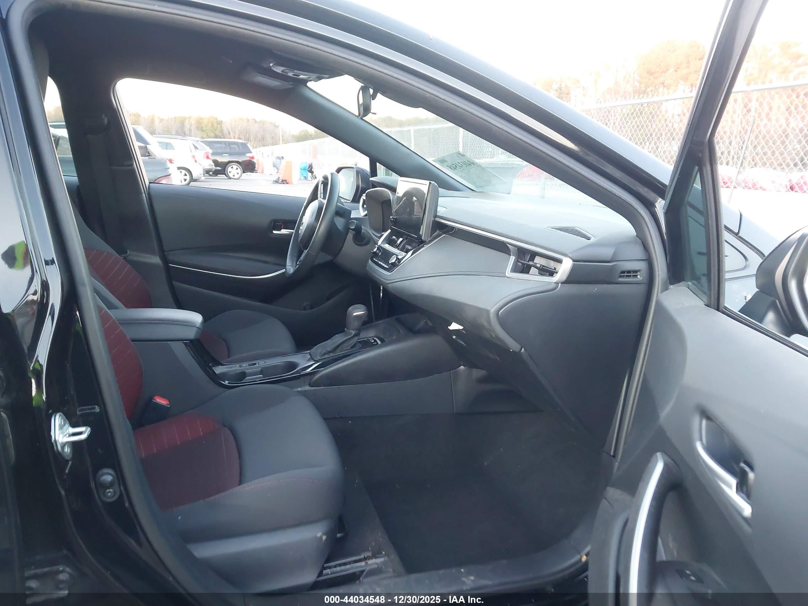 TOYOTA COROLLA image 5