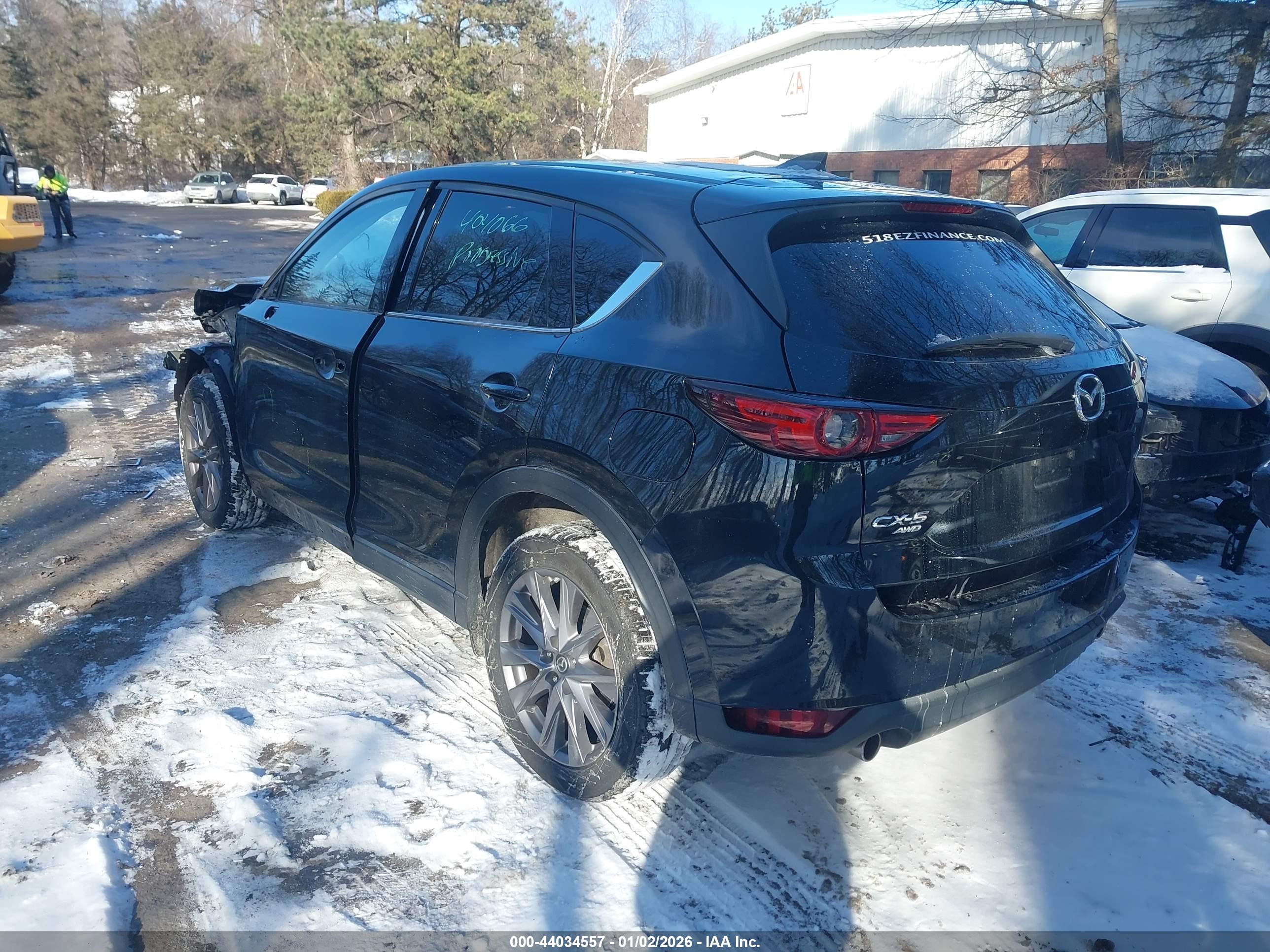 MAZDA CX-5 image 3
