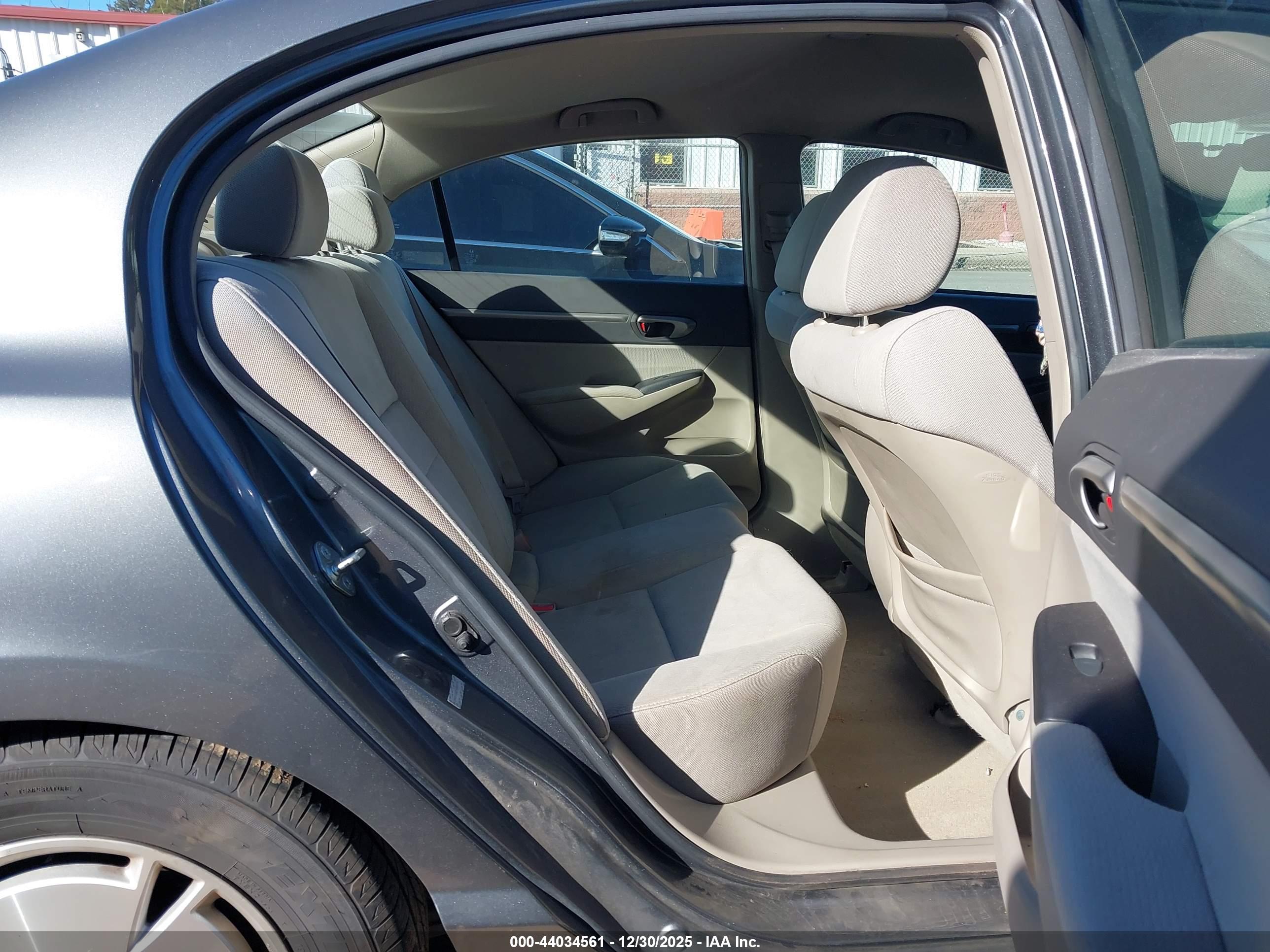 HONDA CIVIC image 8