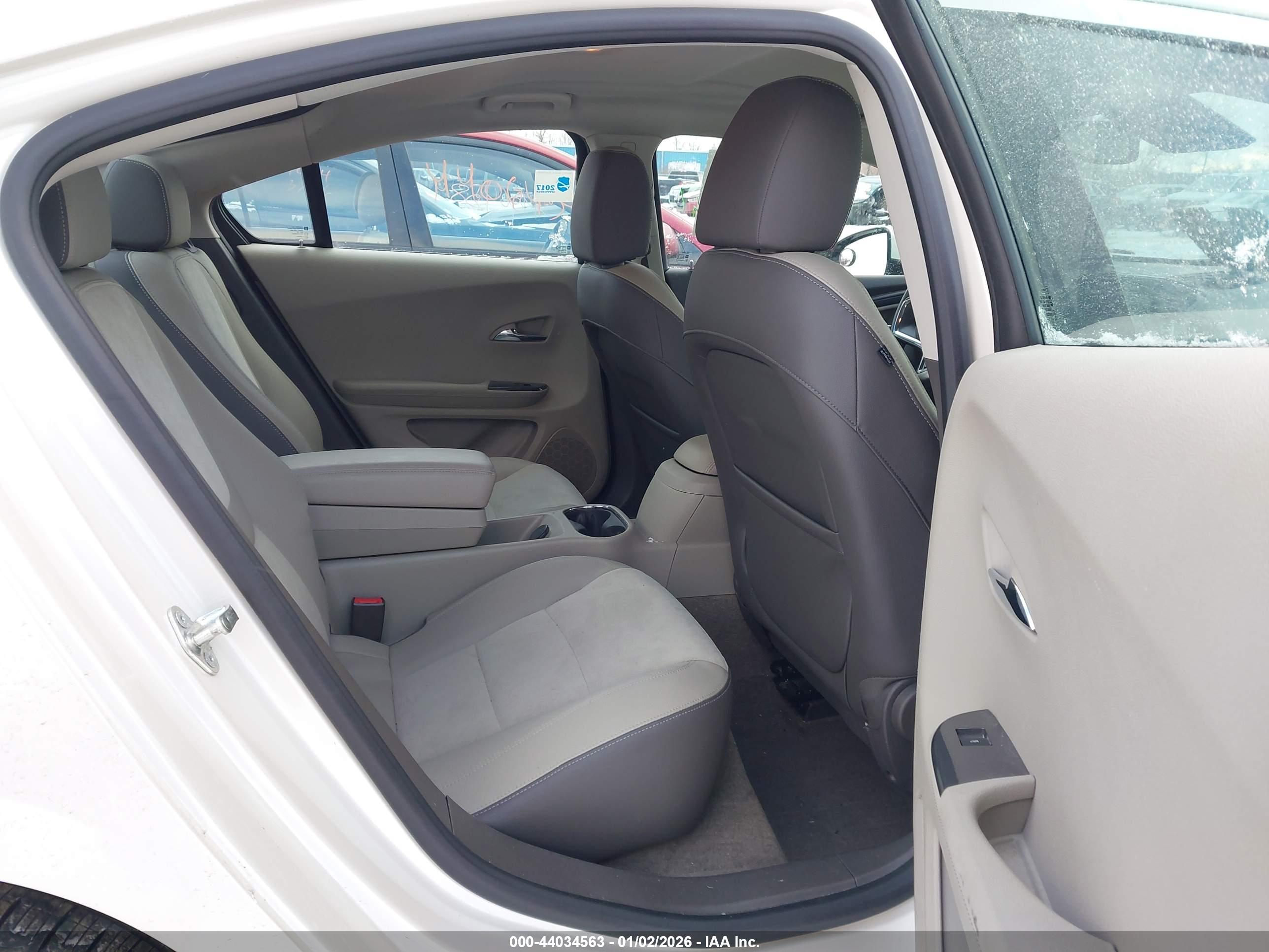 CHEVROLET VOLT image 8
