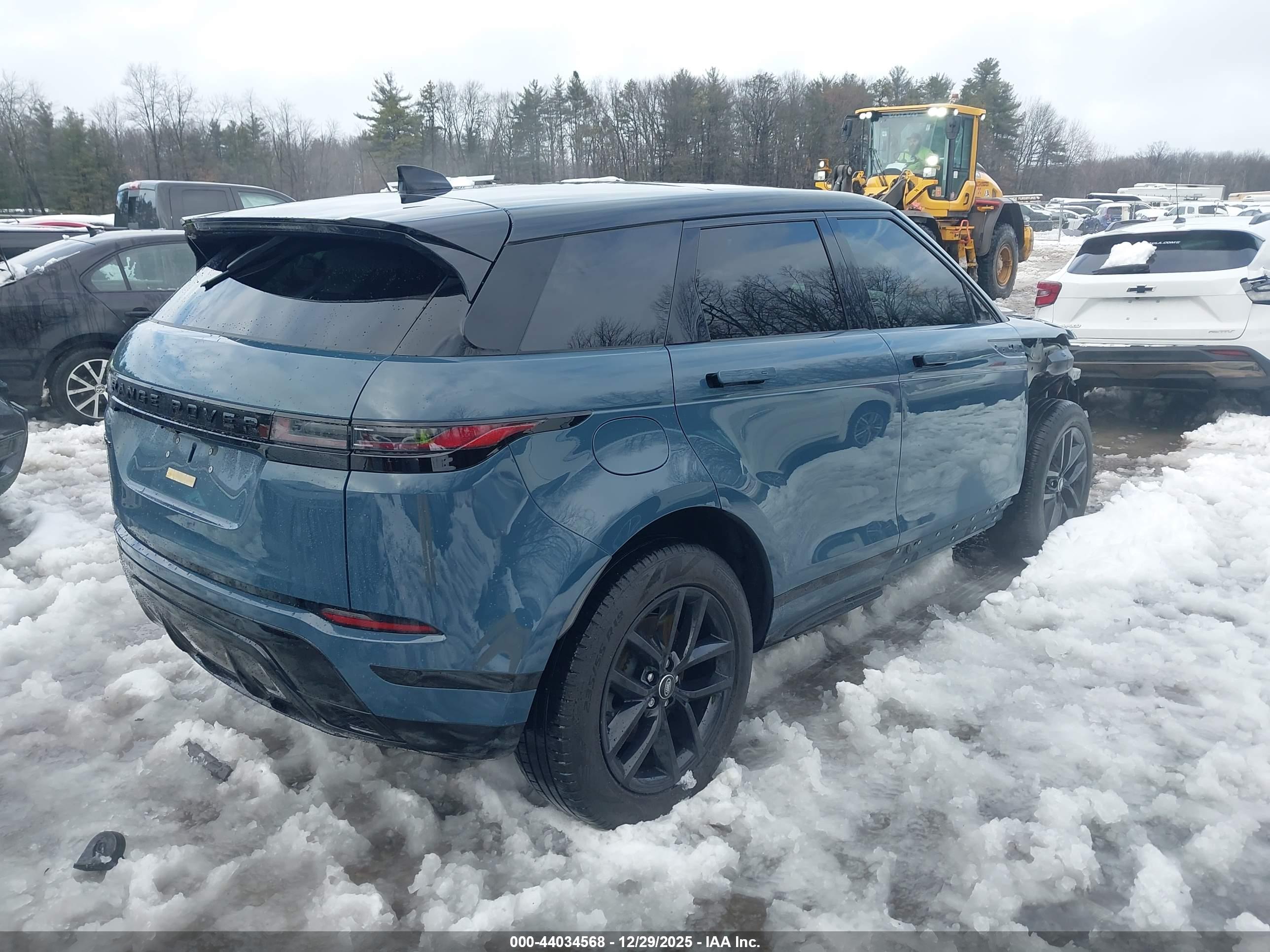 LAND ROVER image 4