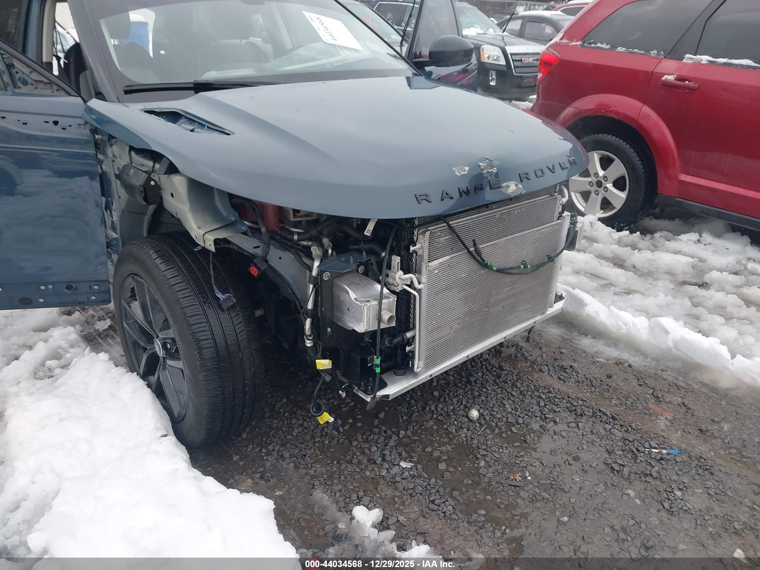 LAND ROVER image 6