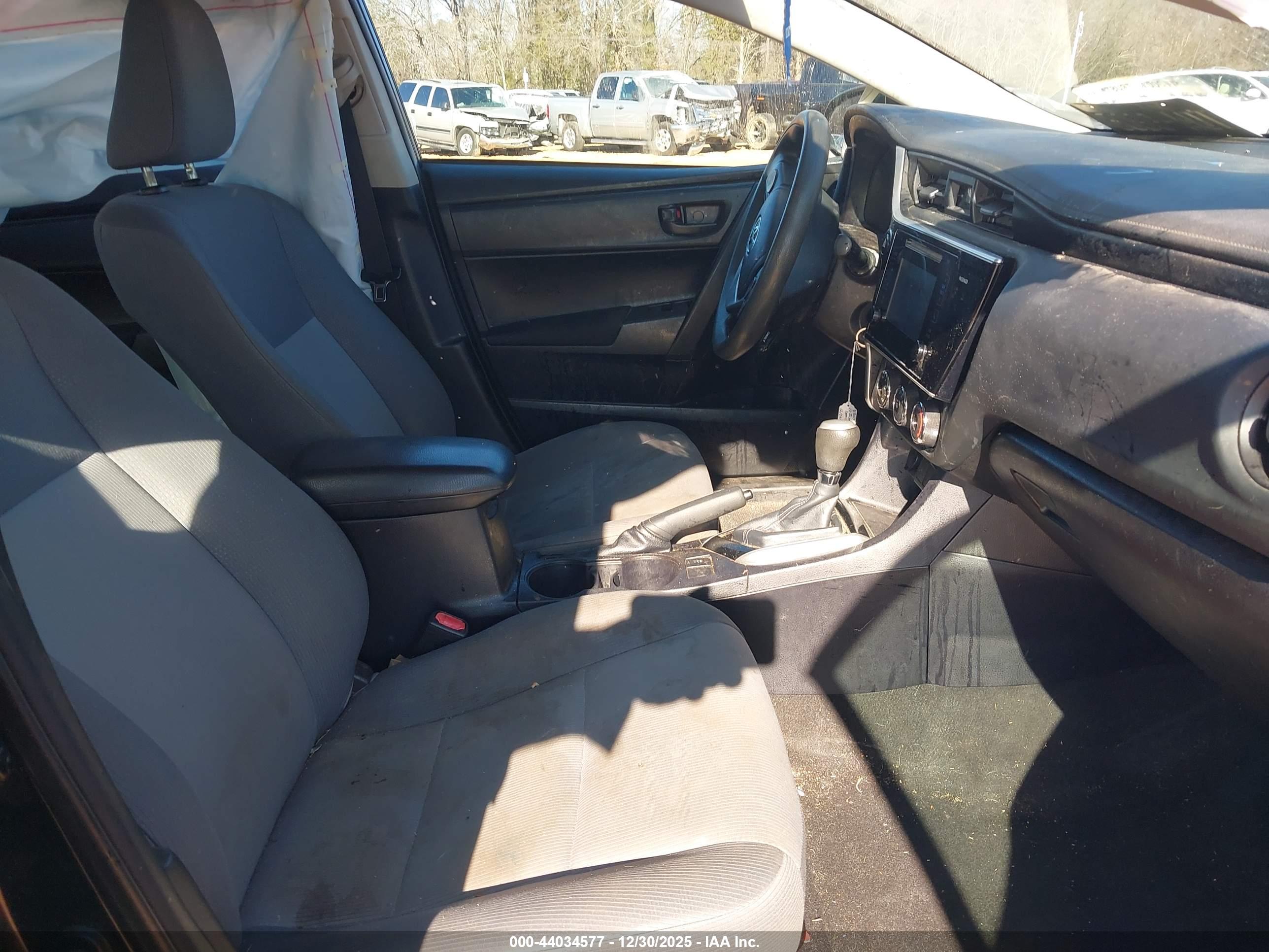 TOYOTA COROLLA image 5