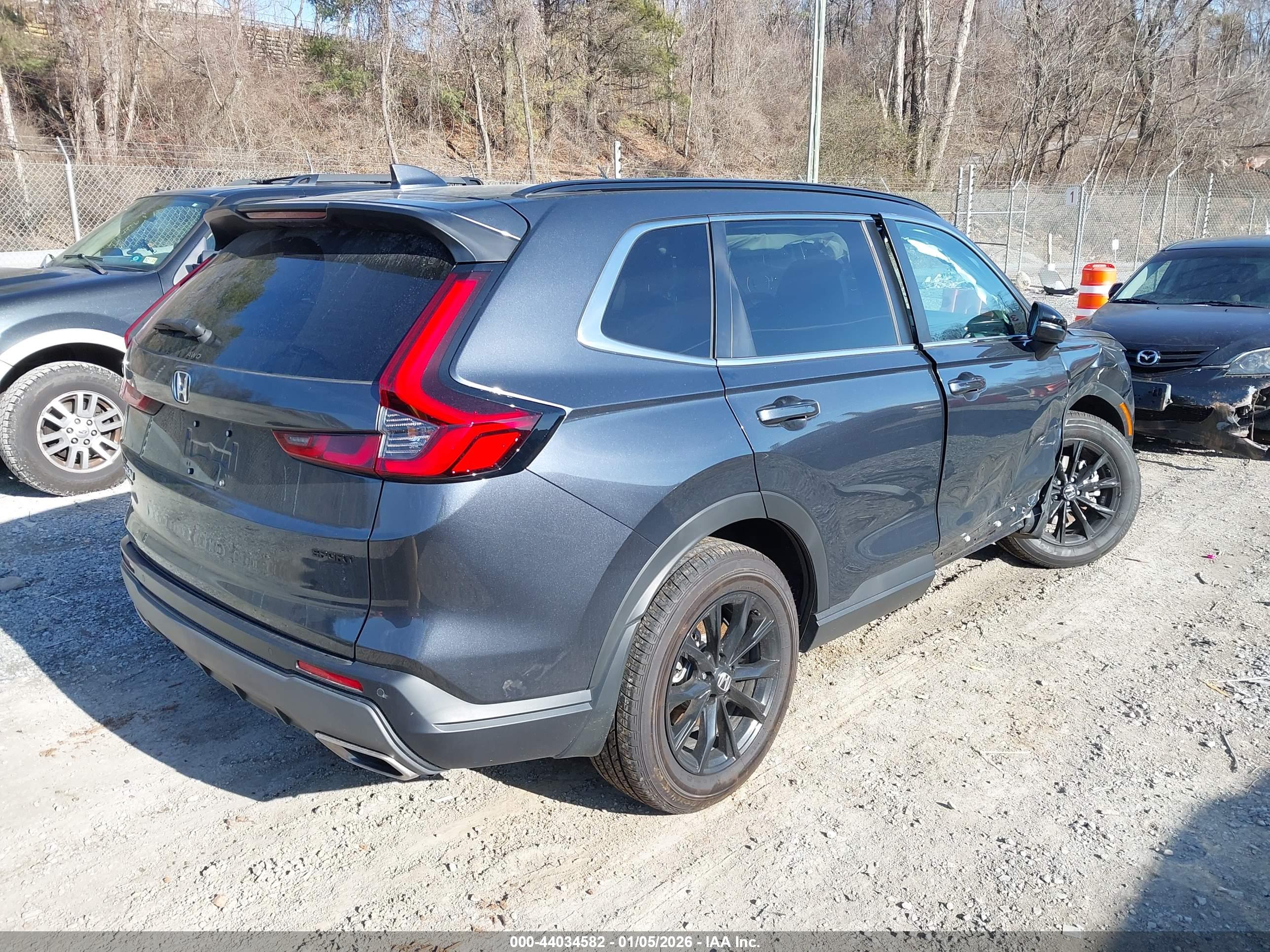HONDA CR-V image 4