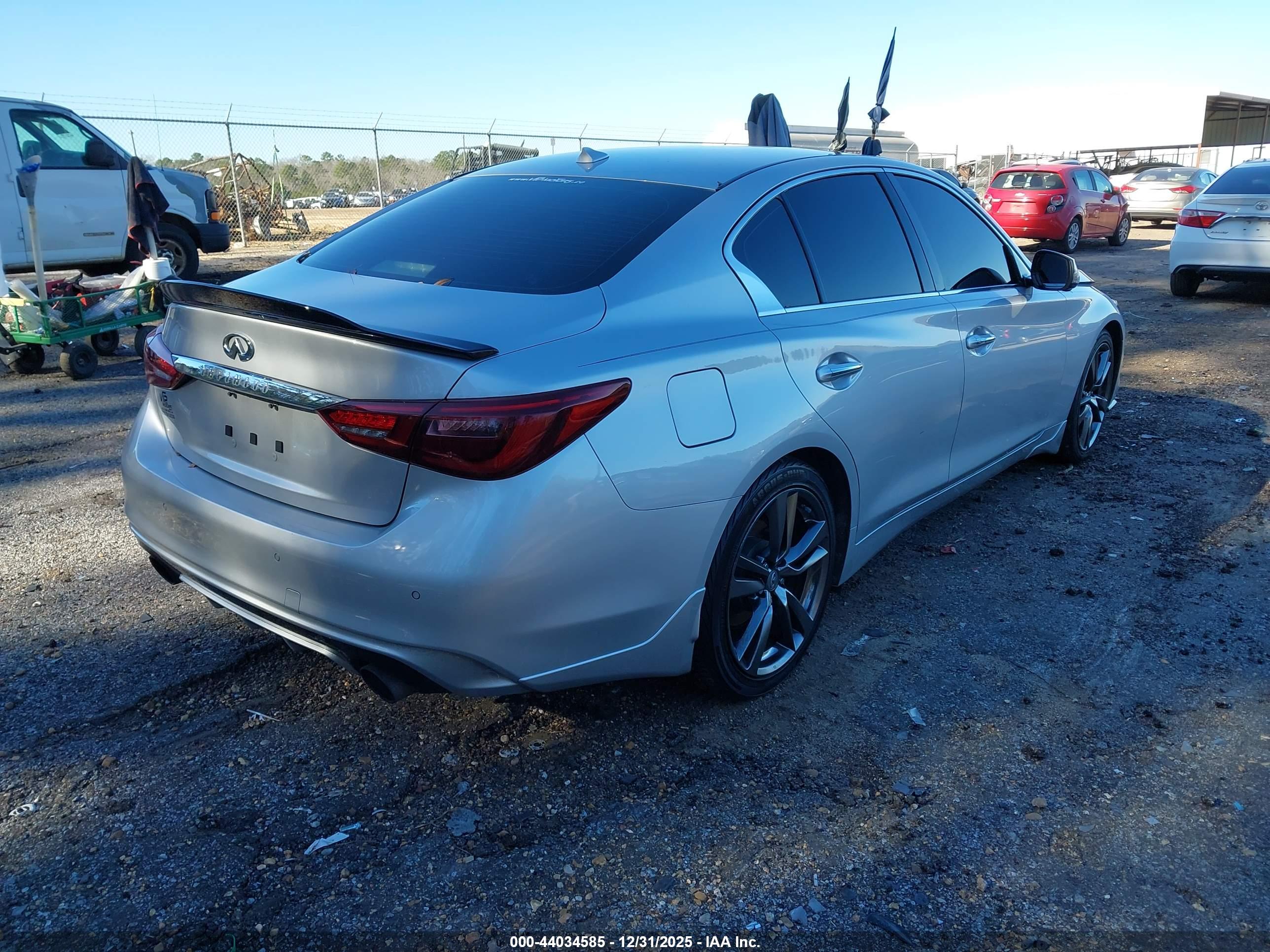 INFINITI Q50 image 4