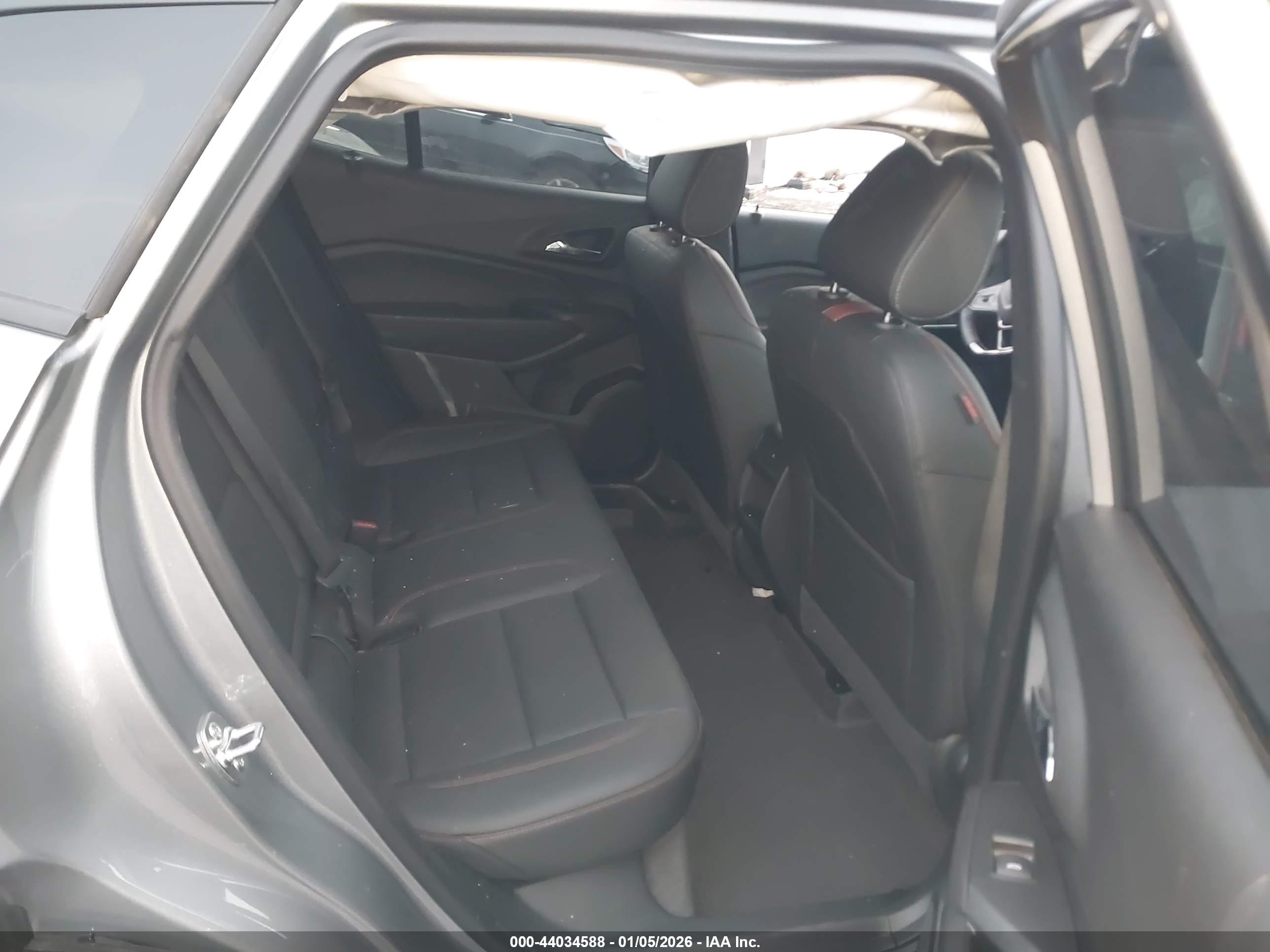 CHEVROLET TRAX image 8
