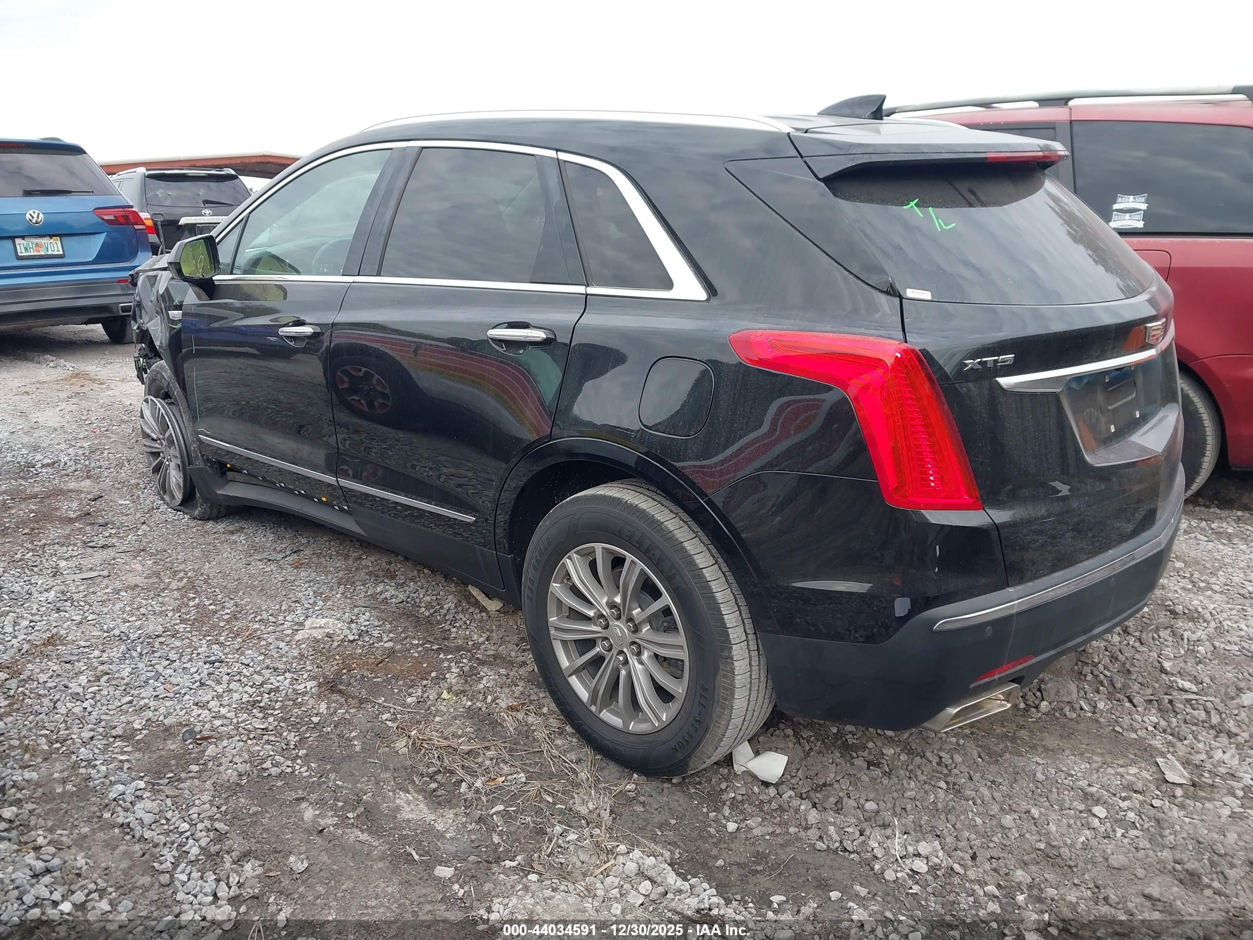 CADILLAC XT5 image 3