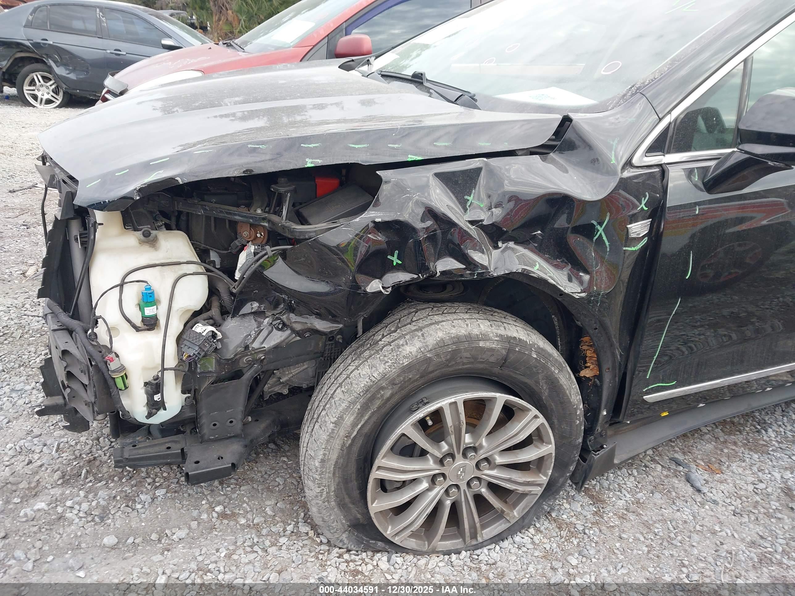 CADILLAC XT5 image 6