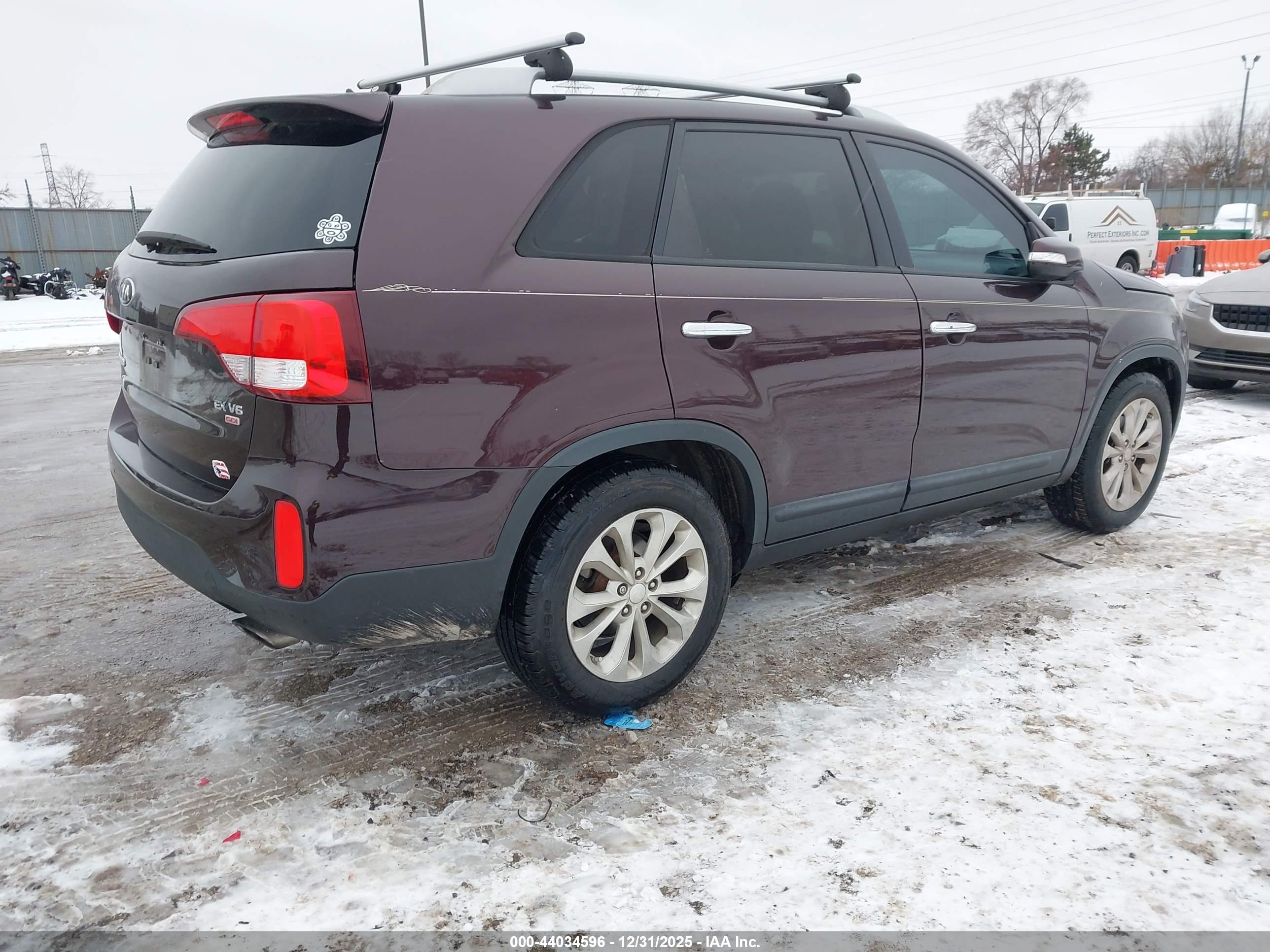 KIA SORENTO image 4
