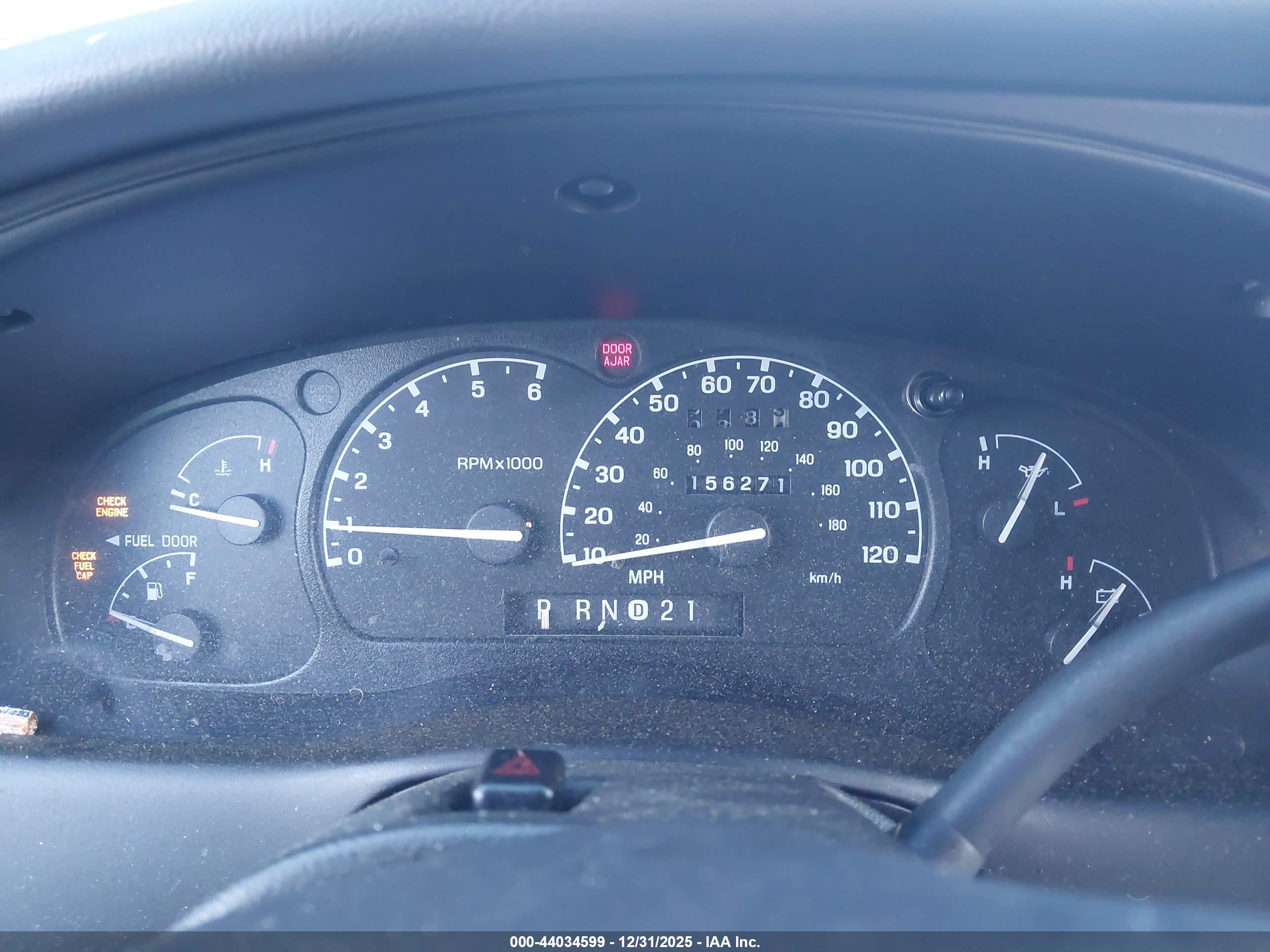FORD EXPLORER image 7