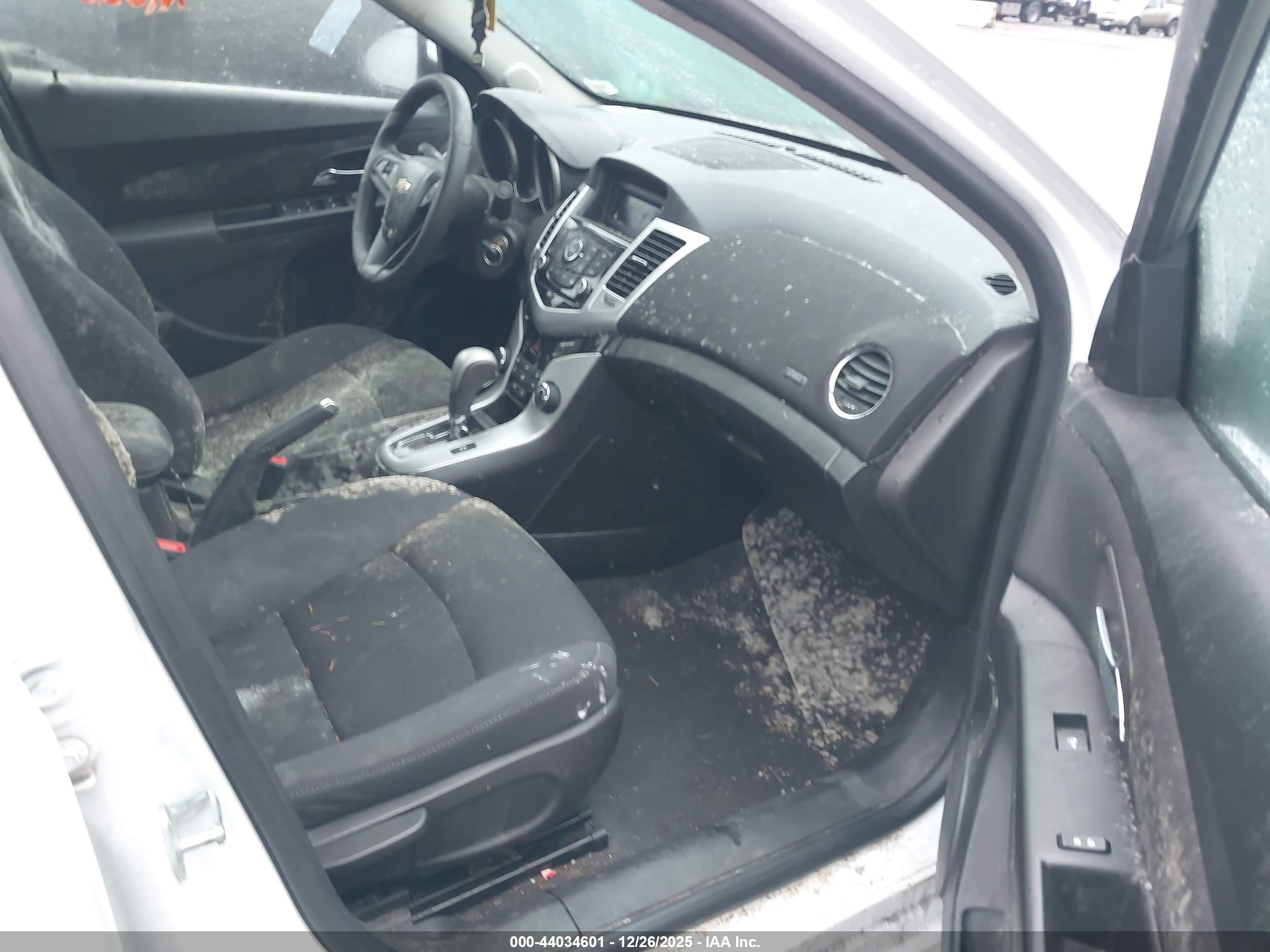 CHEVROLET CRUZE image 5